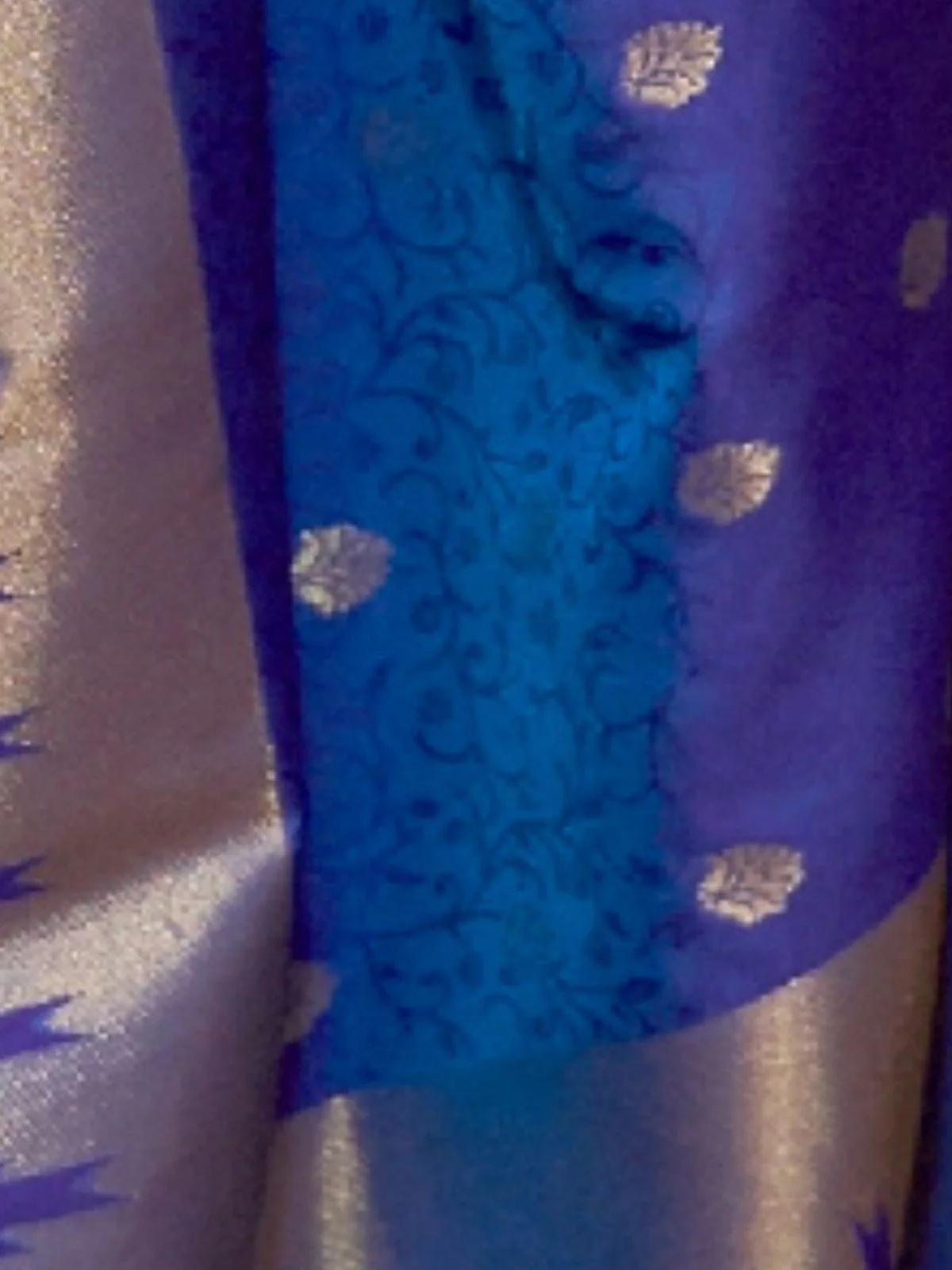 Odette Blue Silk Blend Woven Saree With Unstitched Blouse for Women - Image 3