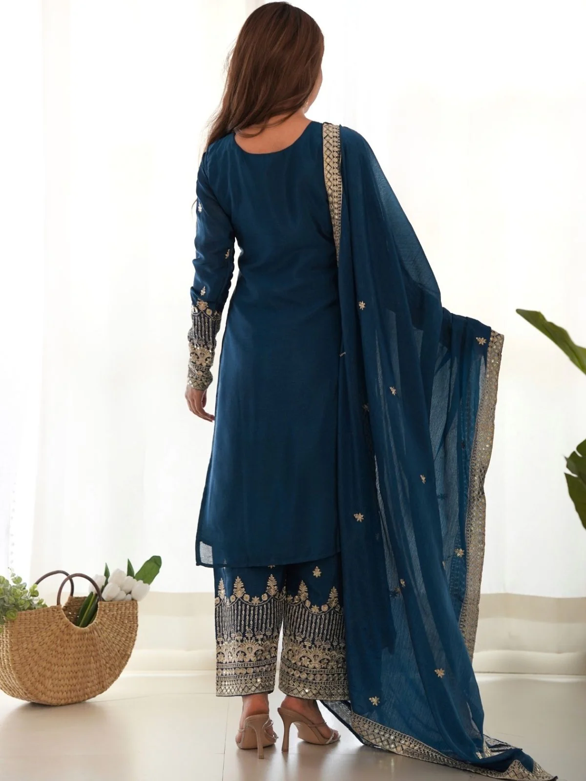 Odette Blue Silk Embroidered Kurta Set For Women - Image 3