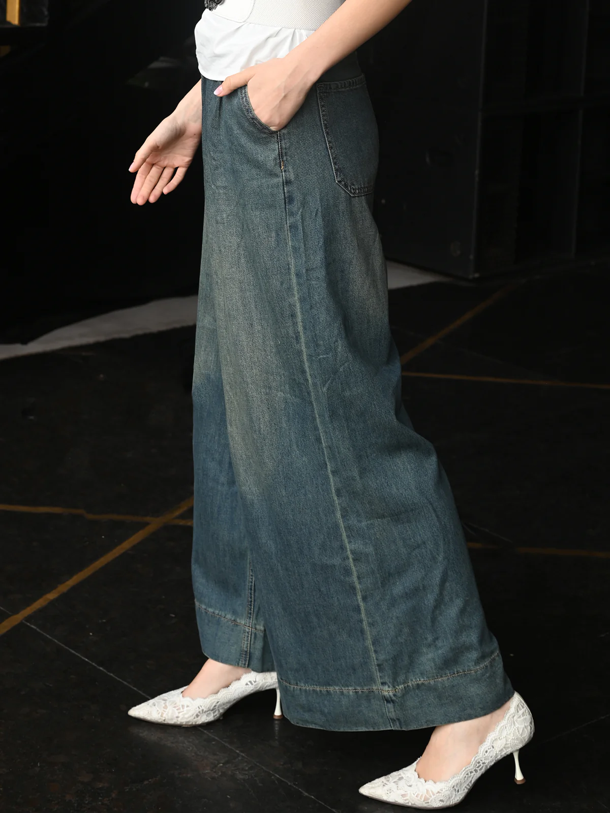 Odette Blue Washed Denim High Rise Jeans For Women - Image 3