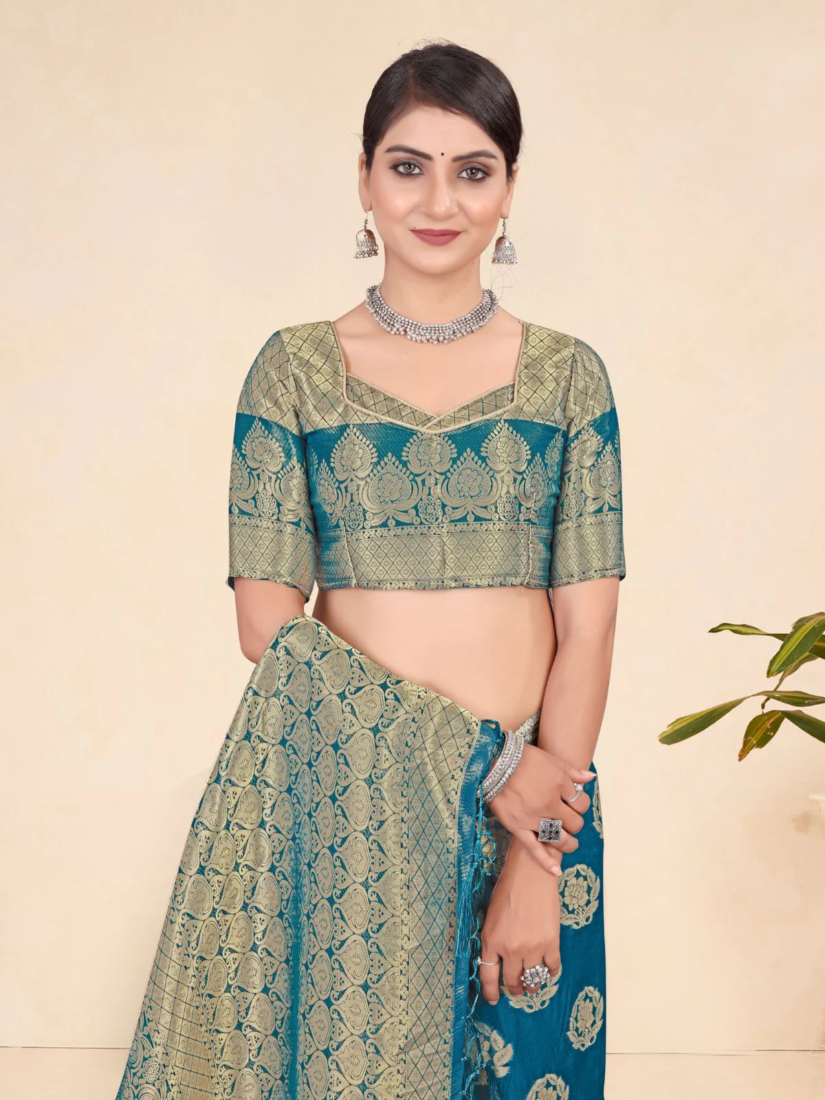 Odette Blue Viscose  Woven Saree With Unstitched Blouse For Women - Image 3
