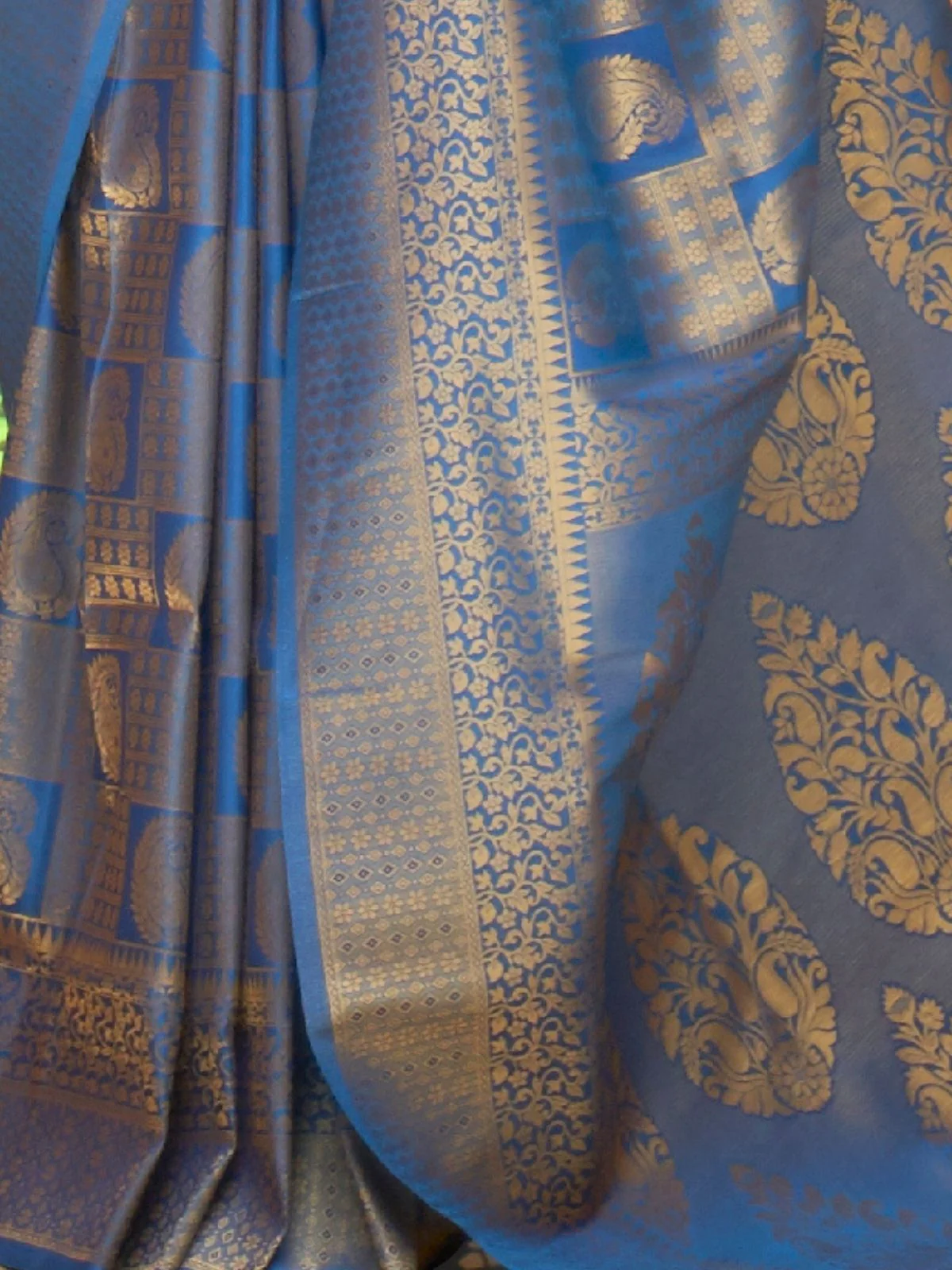 Odette Blue Woven Design Silk Blend Saree With Unstitched Blouse For Women - Image 4