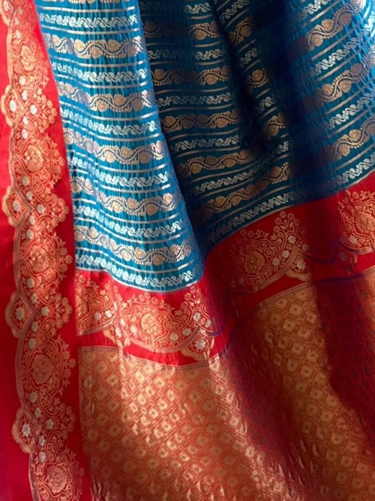 Odette Blue Woven Design Soft Silk Saree With Unstitched Blouse For Women - Image 4