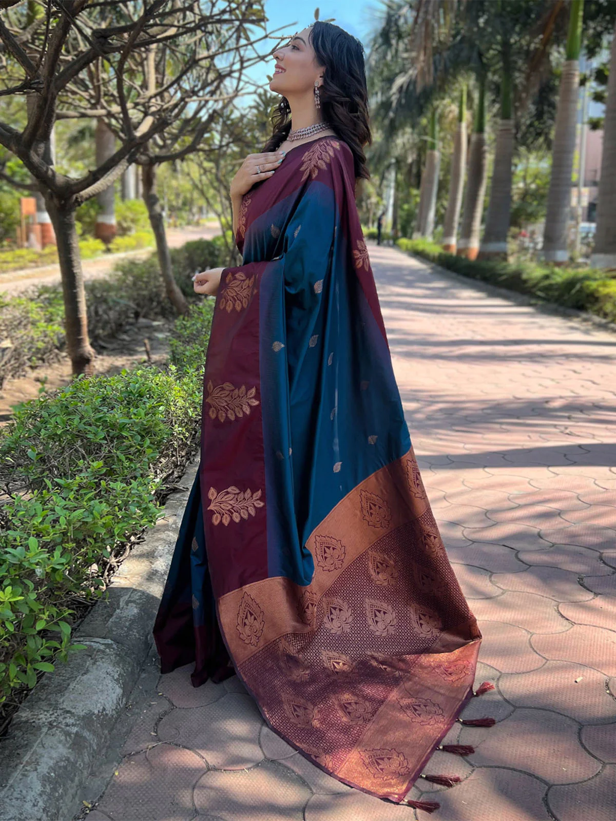 Odette Blue Woven Design Soft Silk Saree With Unstitched Blouse For Women - Image 2