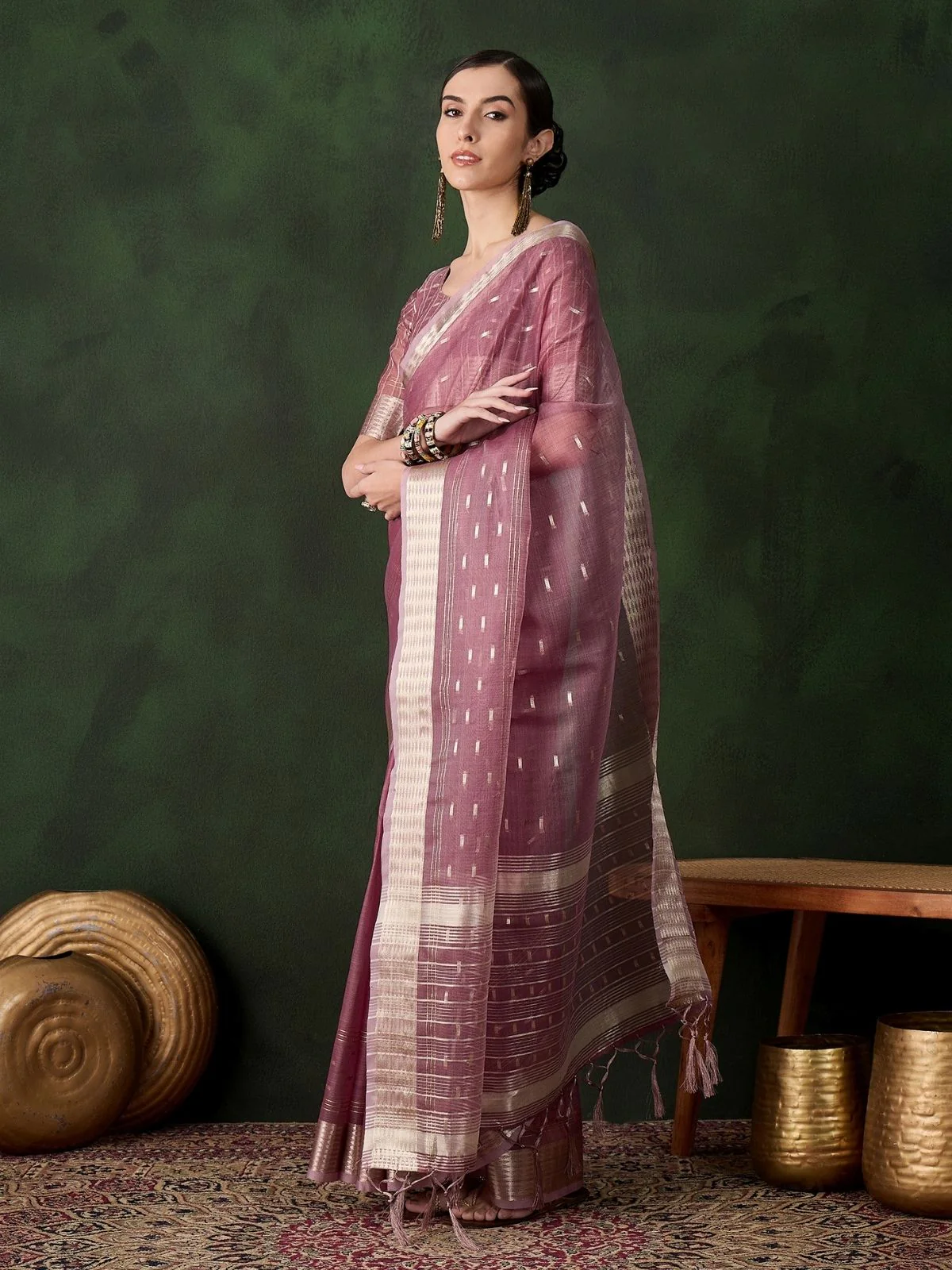 Odette Blush Pink Organza Woven Saree With Unstitched Blouse For Women - Image 2