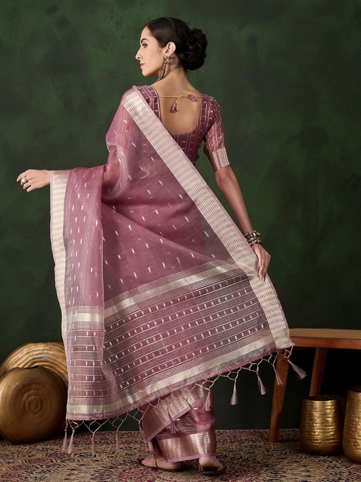 Odette Blush Pink Organza Woven Saree With Unstitched Blouse For Women - Image 3