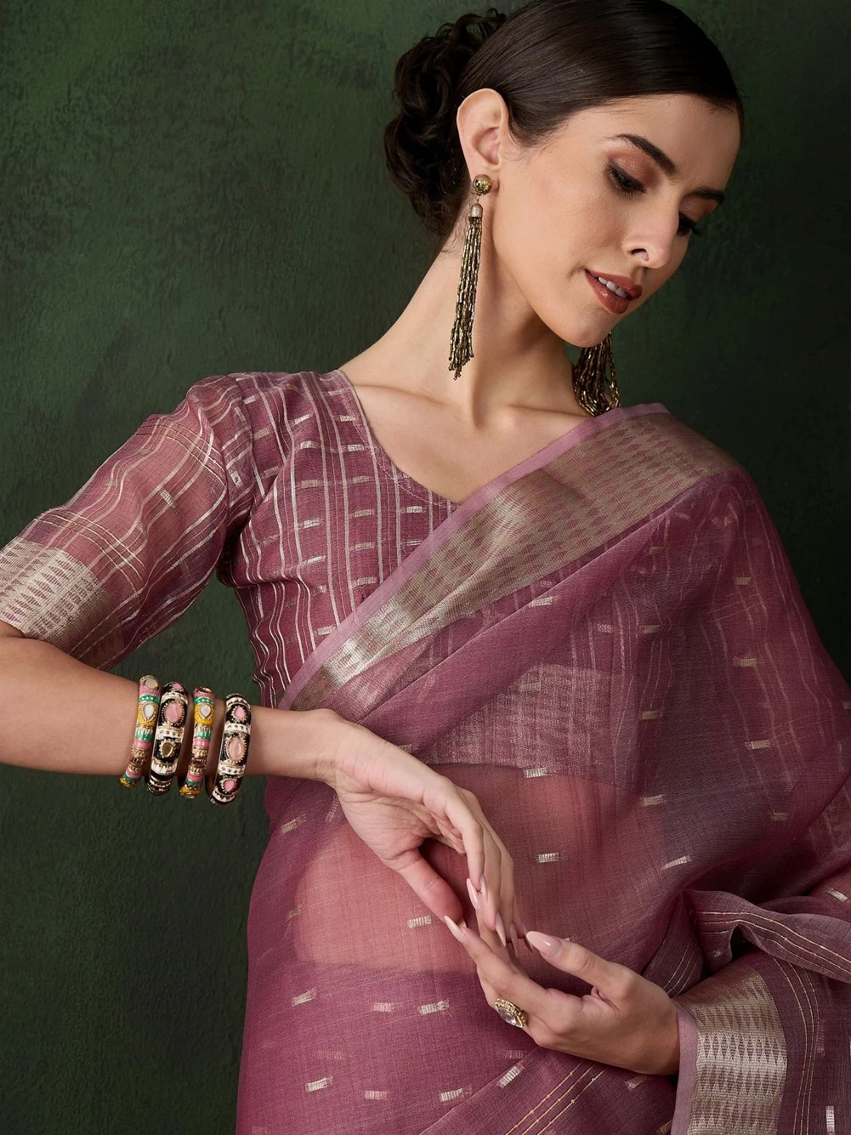 Odette Blush Pink Organza Woven Saree With Unstitched Blouse For Women - Image 4
