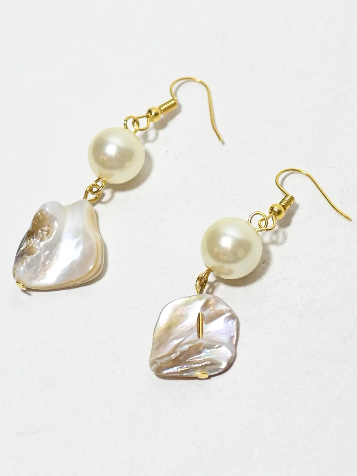 Odette Brown And White Thread Pearl Jewellery Set For Women - Image 3