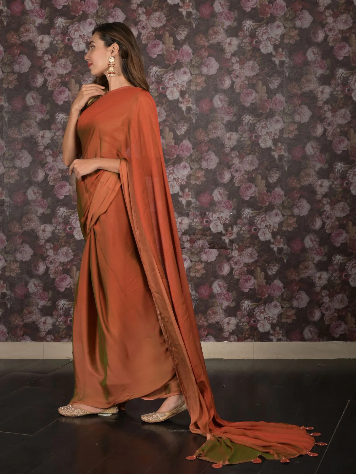 Odette Brown Embellished Crepe Saree with Unstitched Blouse for Women - Image 3