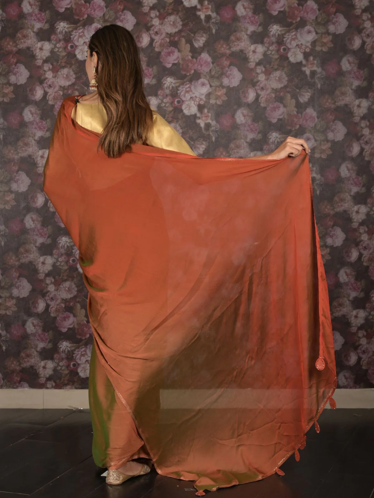 Odette Brown Embellished Crepe Saree with Unstitched Blouse for Women - Image 4