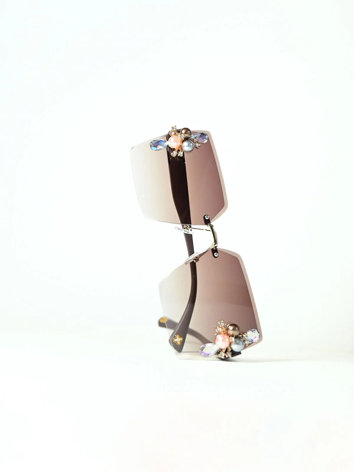 Odette Brown Gradient Acrylic Embellished Sunglasses For Women - Image 6
