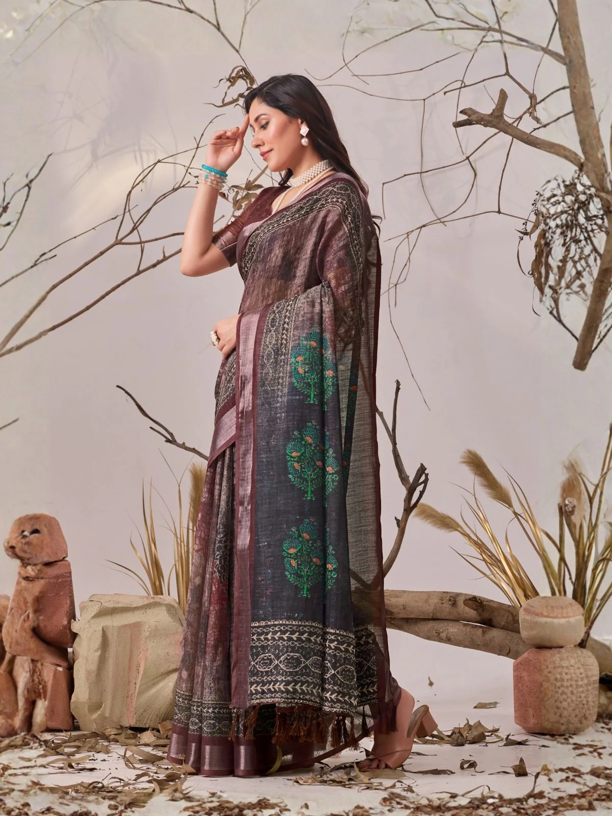 Odette Brown Linen Cotton Printed Saree For Women - Image 2