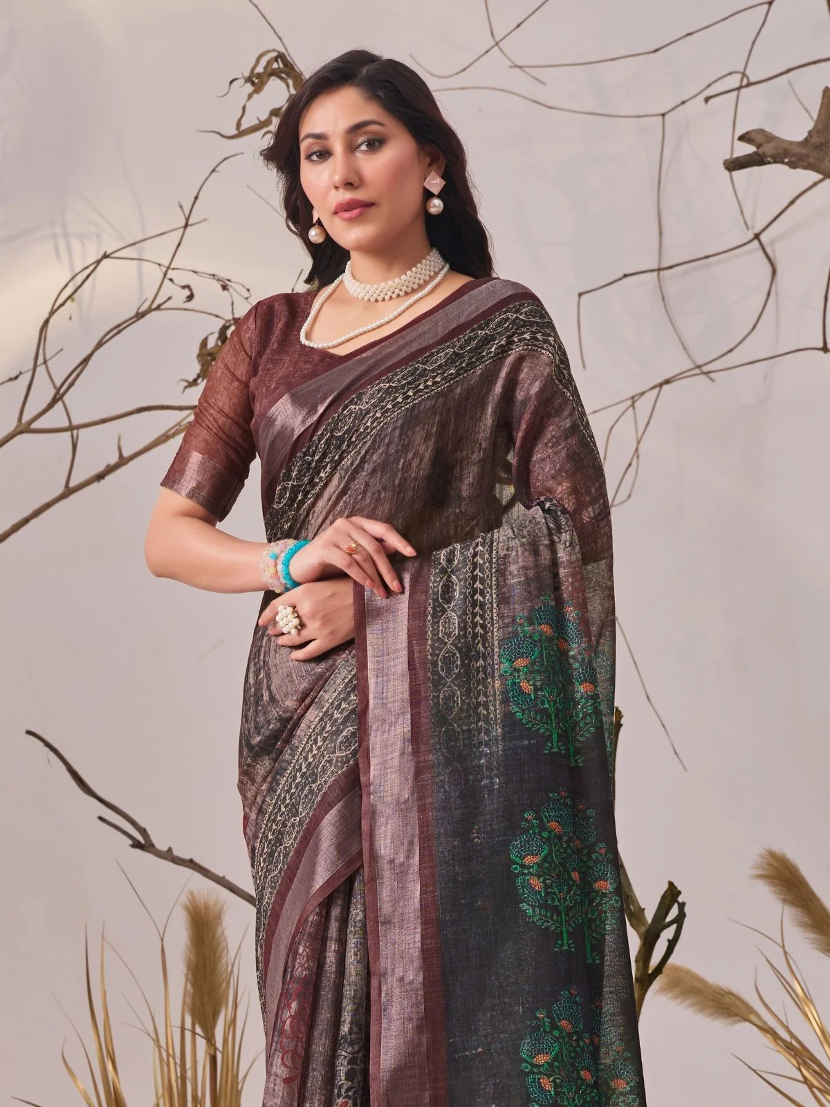 Odette Brown Linen Cotton Printed Saree For Women - Image 4