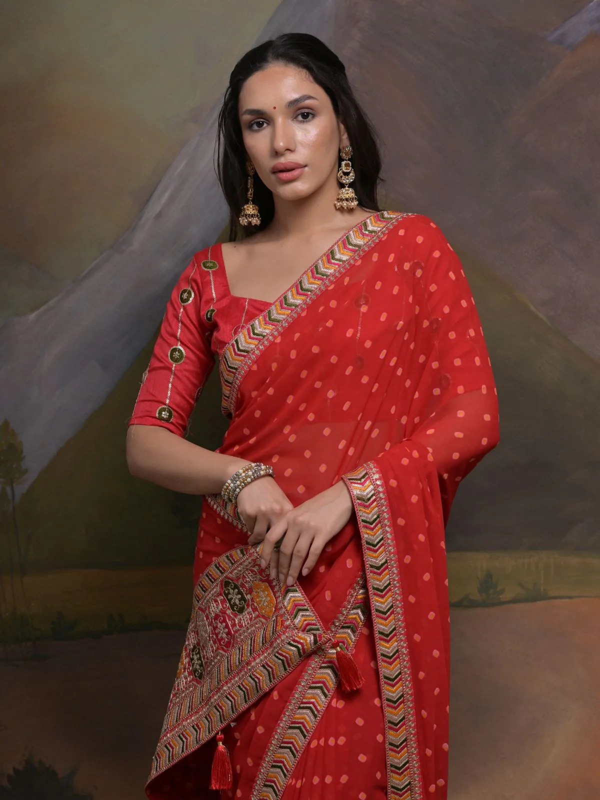 Odette Red Printed Georgette Saree With Unstitched Blouse For Women - Image 4