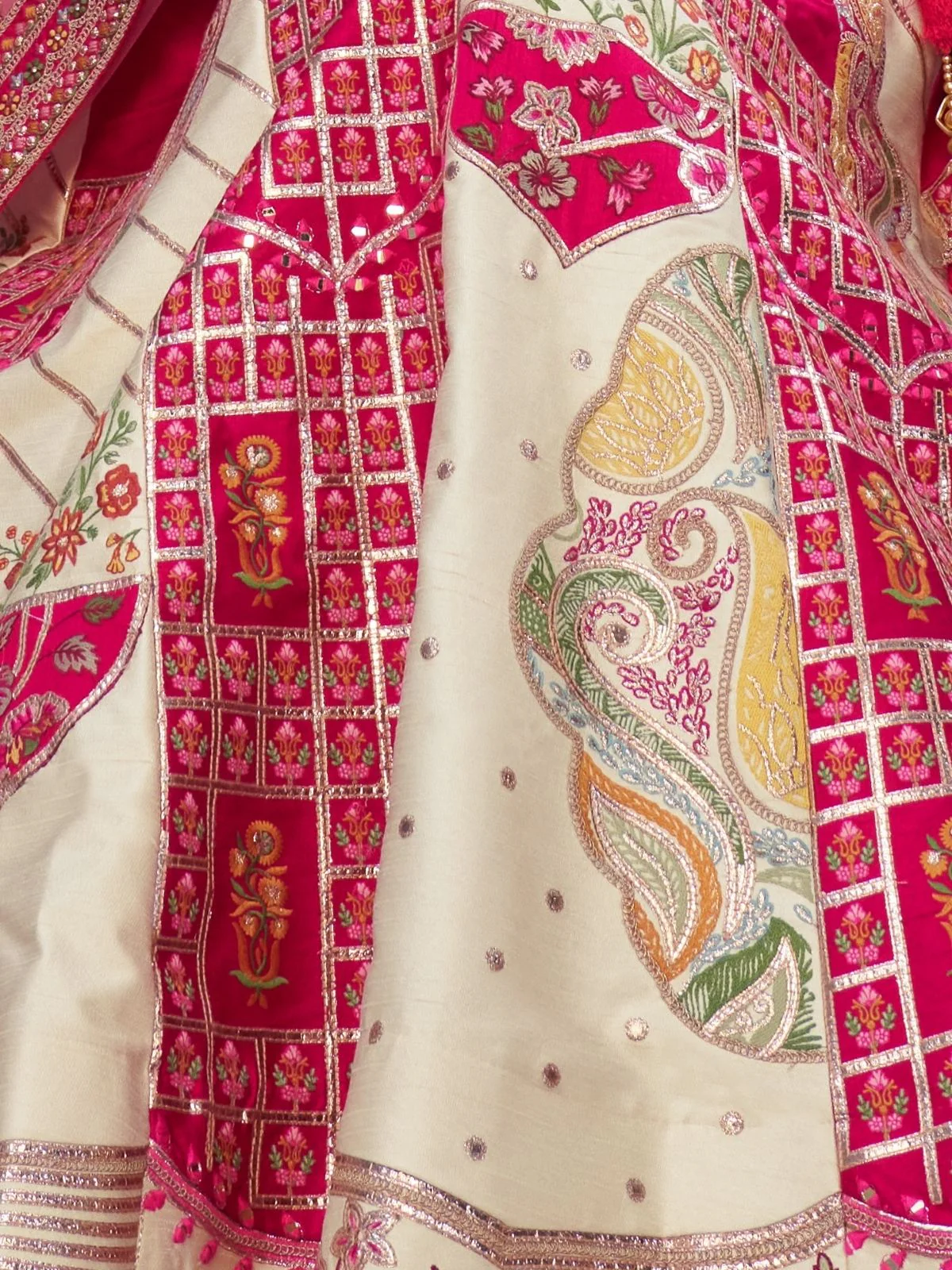 Odette Cream And Pink Organza Embroidered Semi-Stitched Lehenga With Unstitched Blouse For Women - Image 5