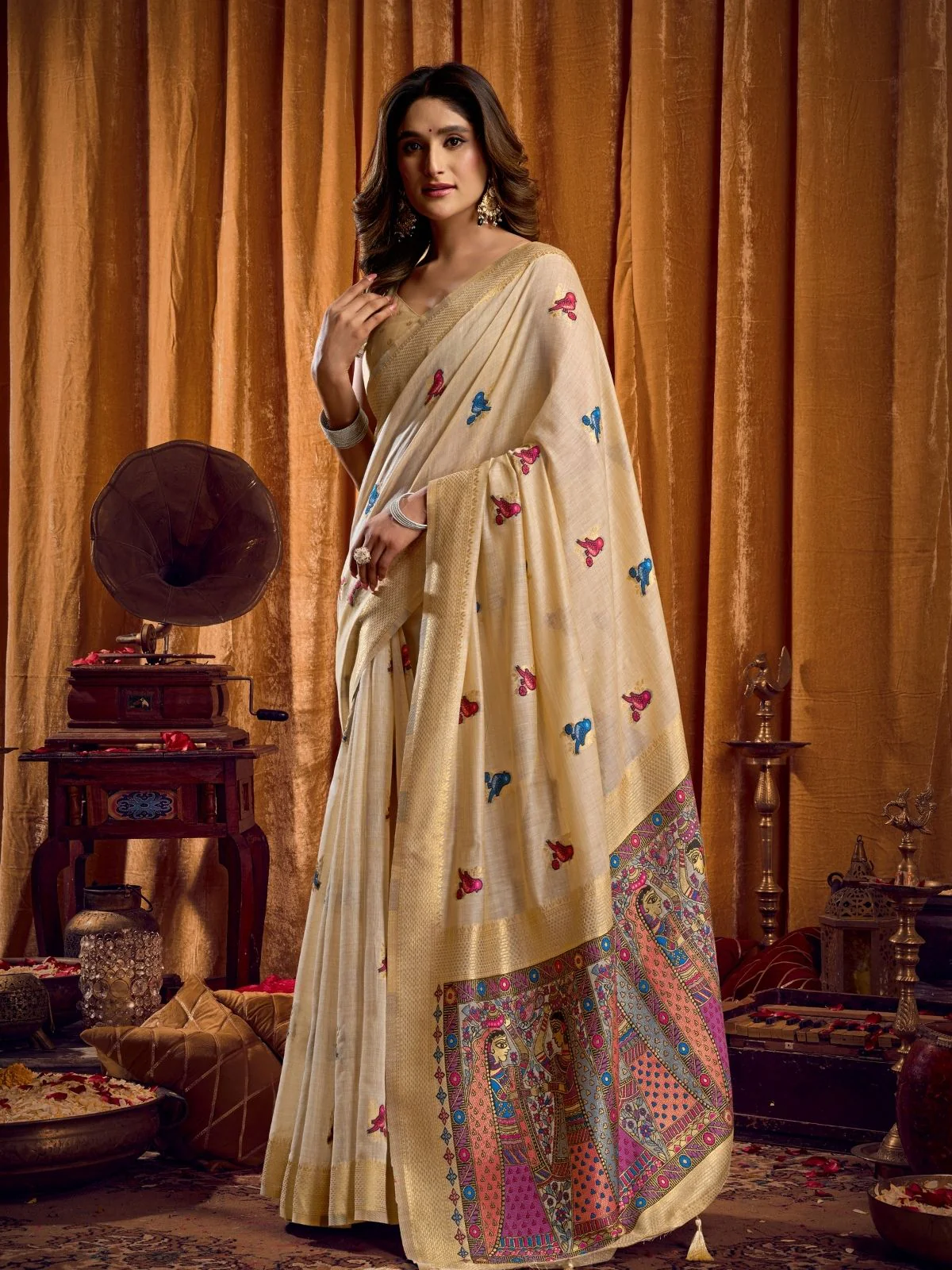 Odette Cream Cotton Blend Woven Saree For Women - Image 3