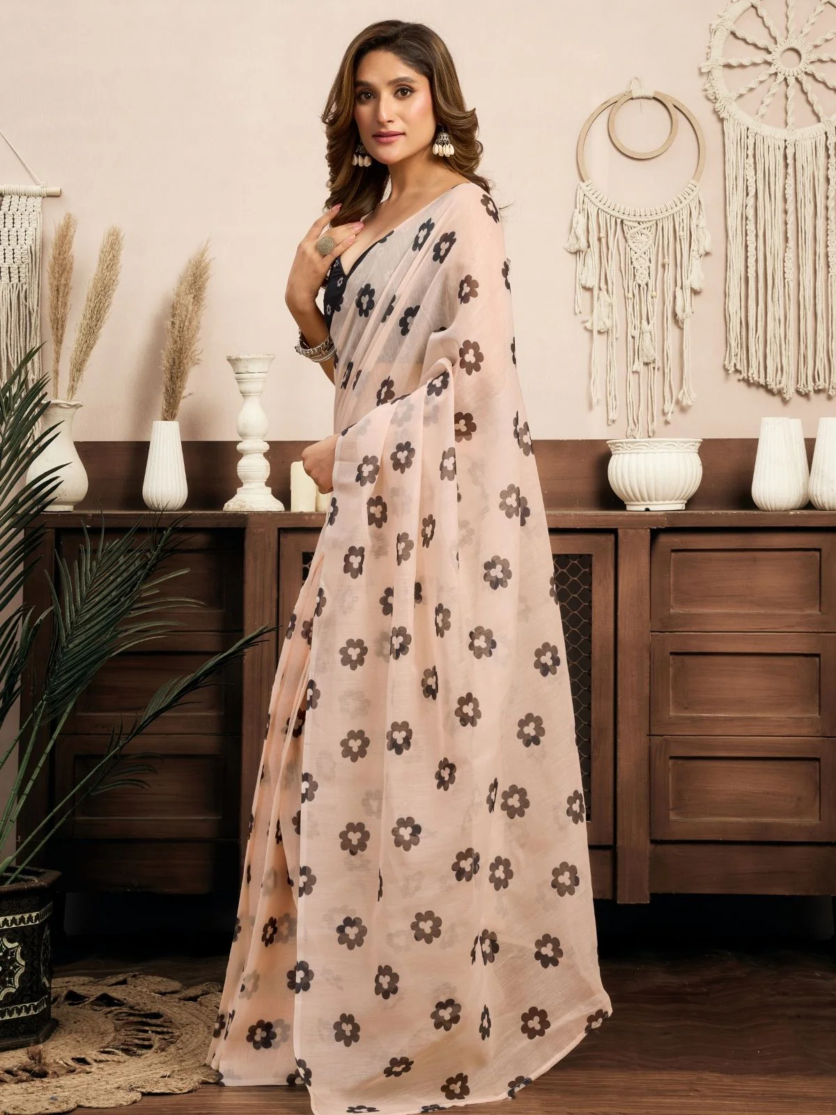 Odette Cream Cotton Linen Zari Work Saree For Women - Image 2