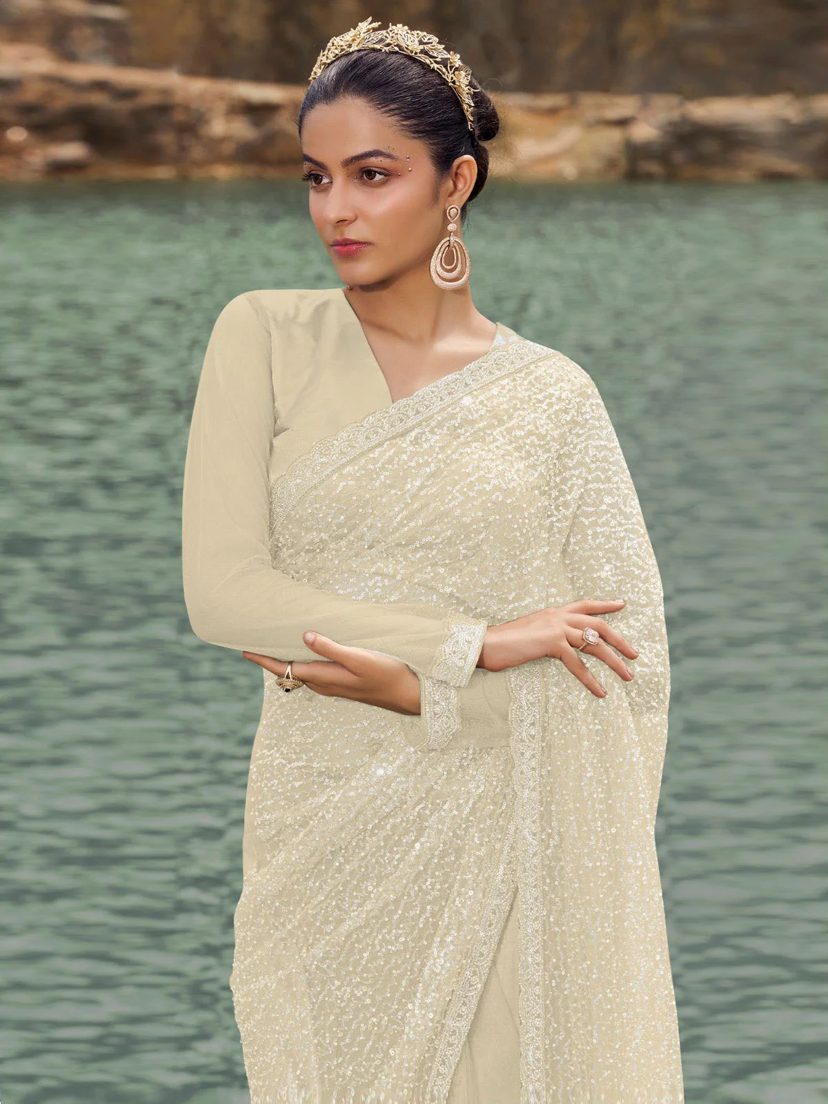 Odette Cream Embellished Net Saree With Unstitched Blouse For Women - Image 2