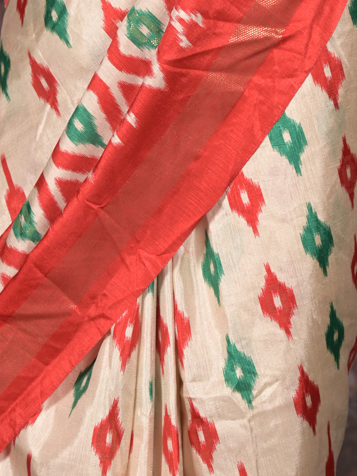 Odette Cream Printed Silk Blend Saree with Unstitched Blouse for Women - Image 5