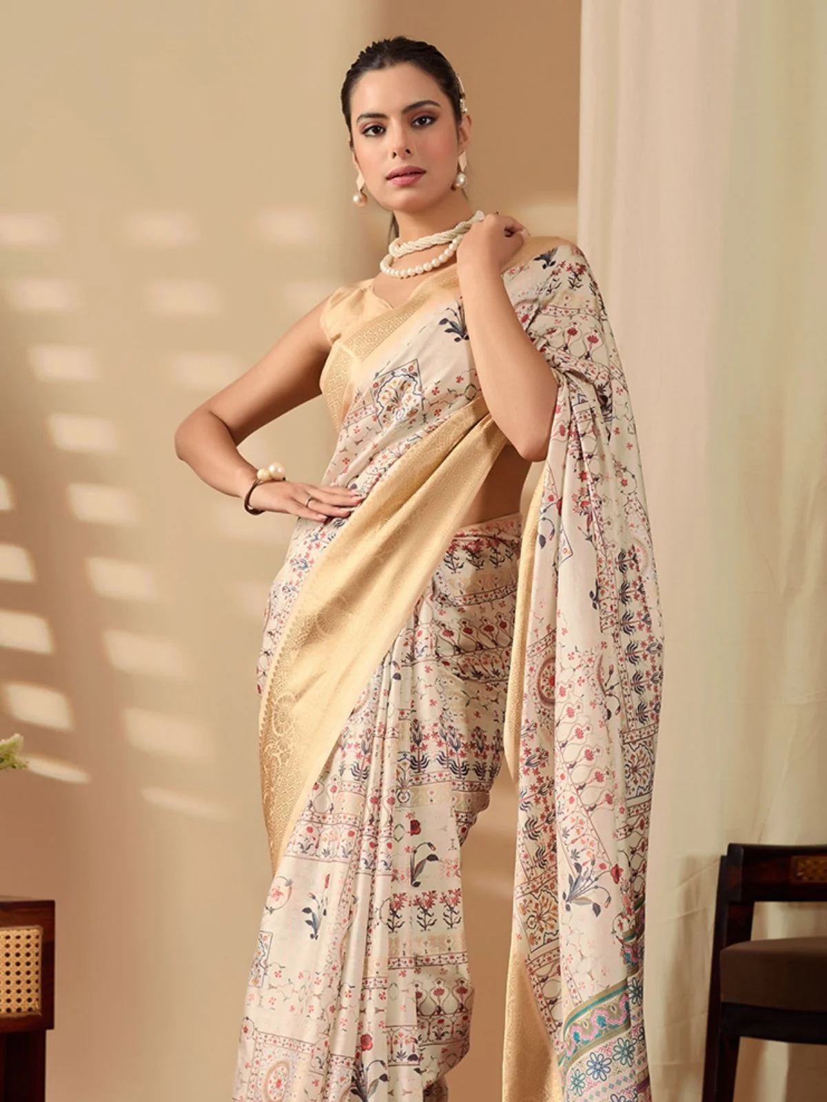 Odette Cream Silk Blend Printed Saree For Women - Image 4