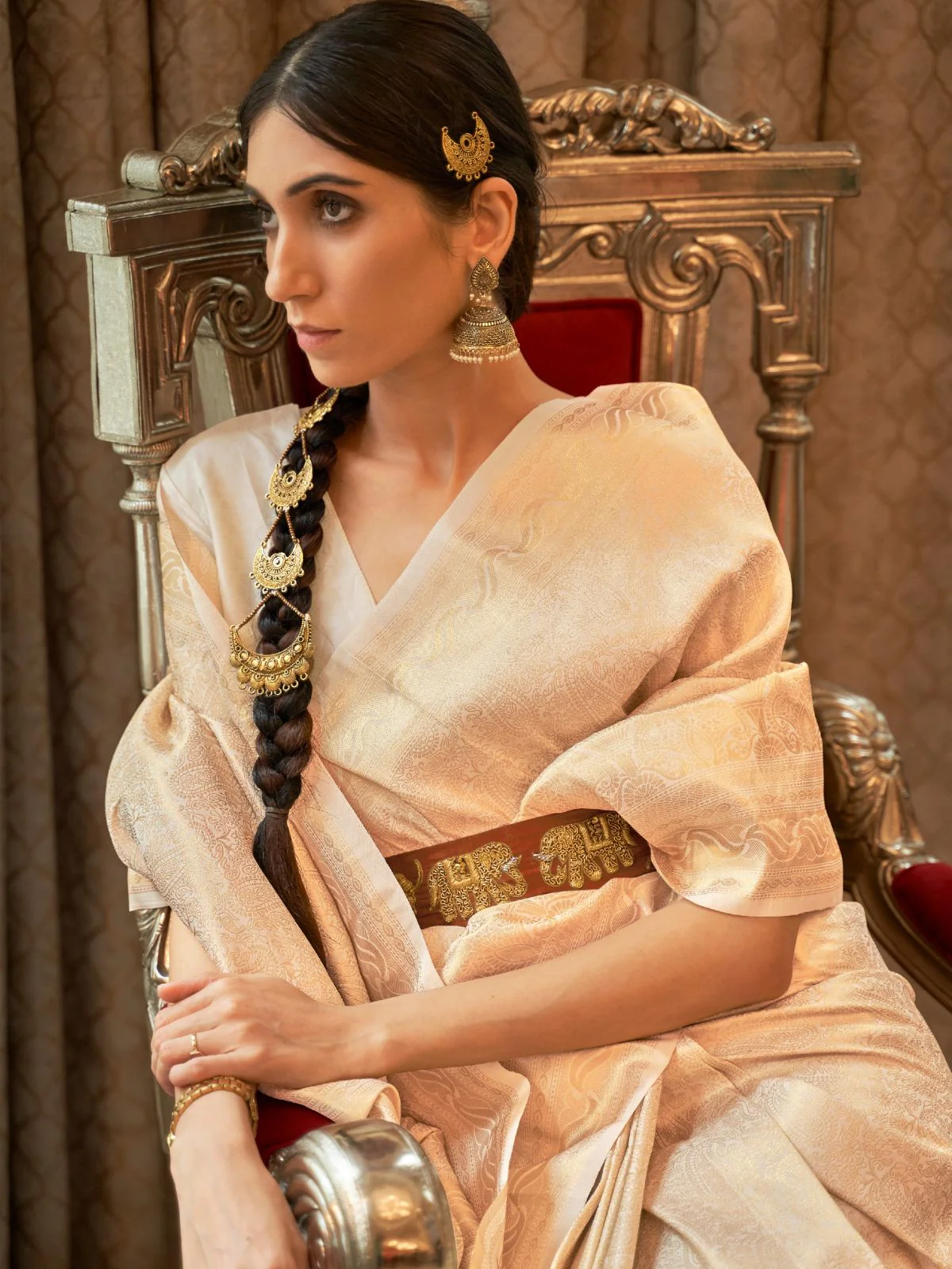 Odette Cream Woven Design Silk Blend Saree With Unstitched Blouse For Women - Image 2
