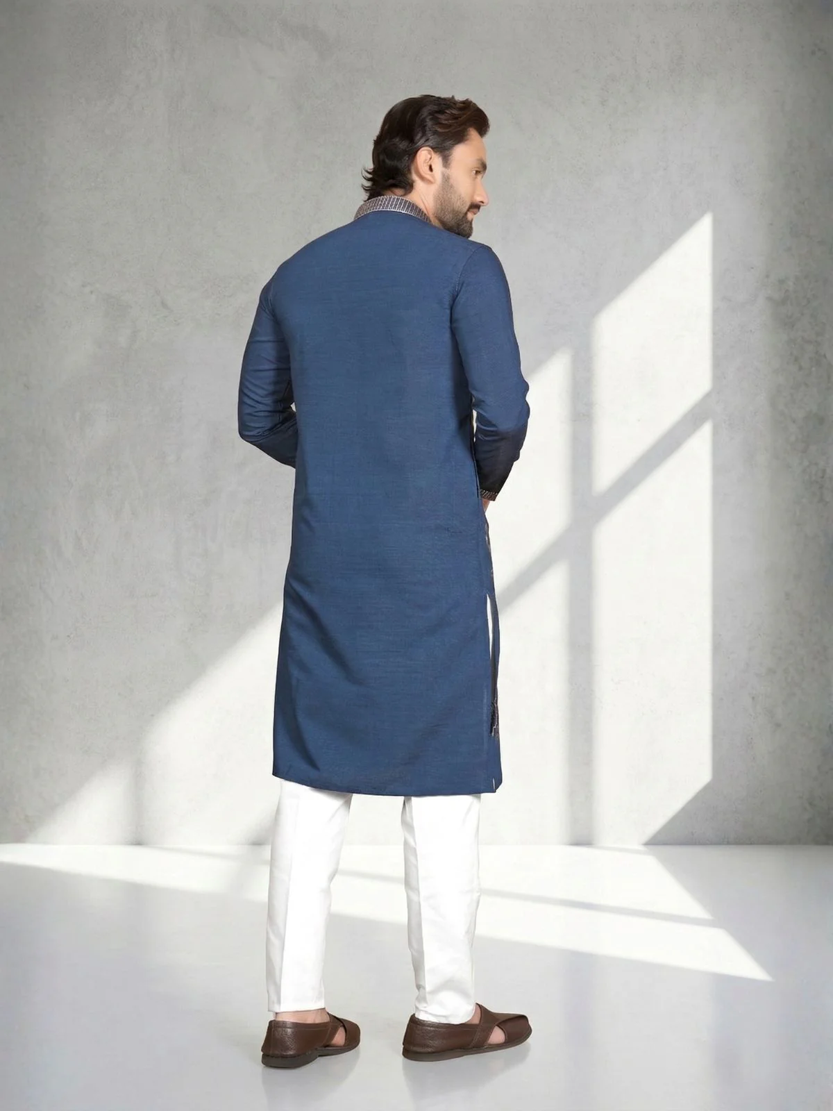 Odette Dark Blue Cotton Blend Embroidered Solid Kurta For Men - Image 4