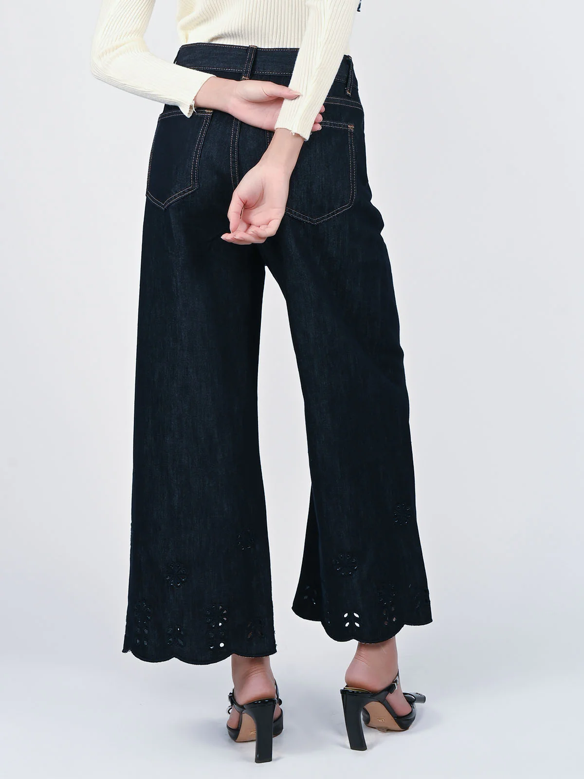 Odette Dark Blue Denim Solid Jeans For Women - Image 4
