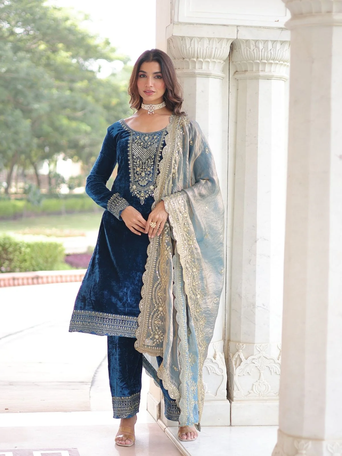 Odette Dark Blue Velvet Embellished Kurta Set For Women