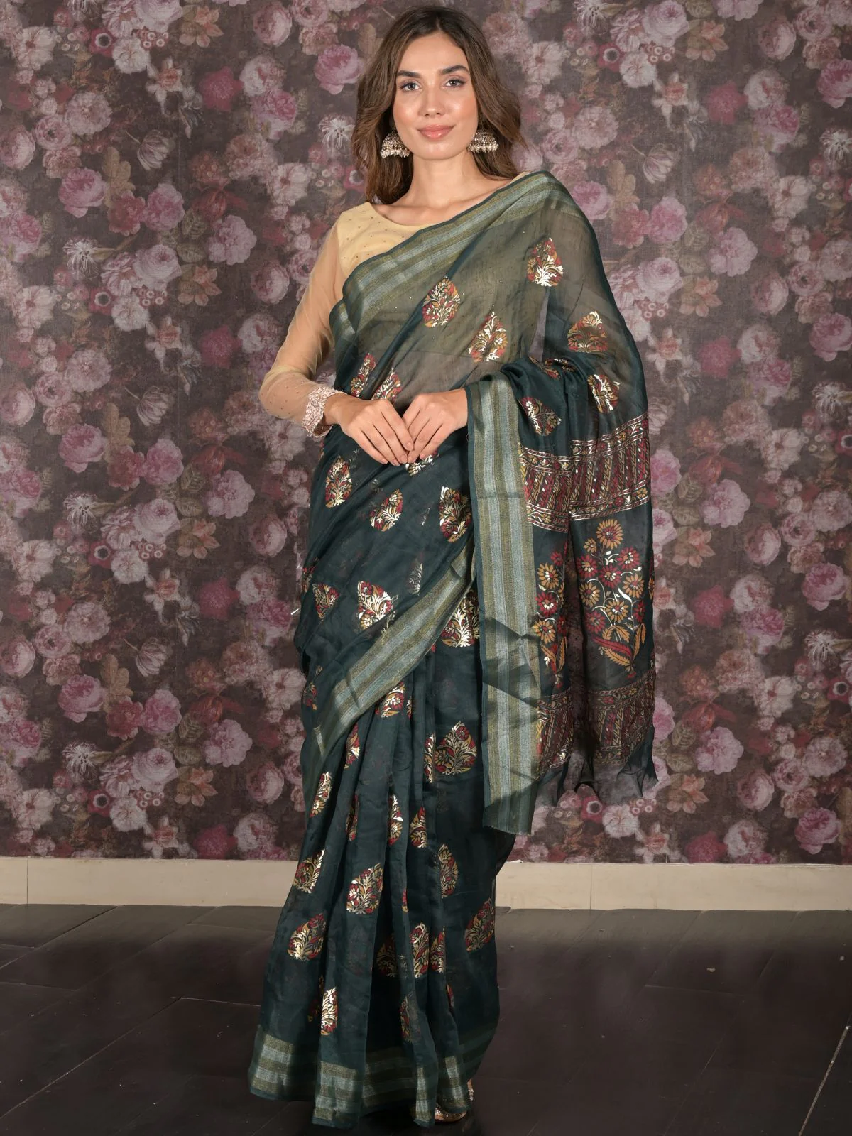 Odette Dark Green Block Printed Cotton Blend Saree with Unstitched Blouse for Women - Image 2
