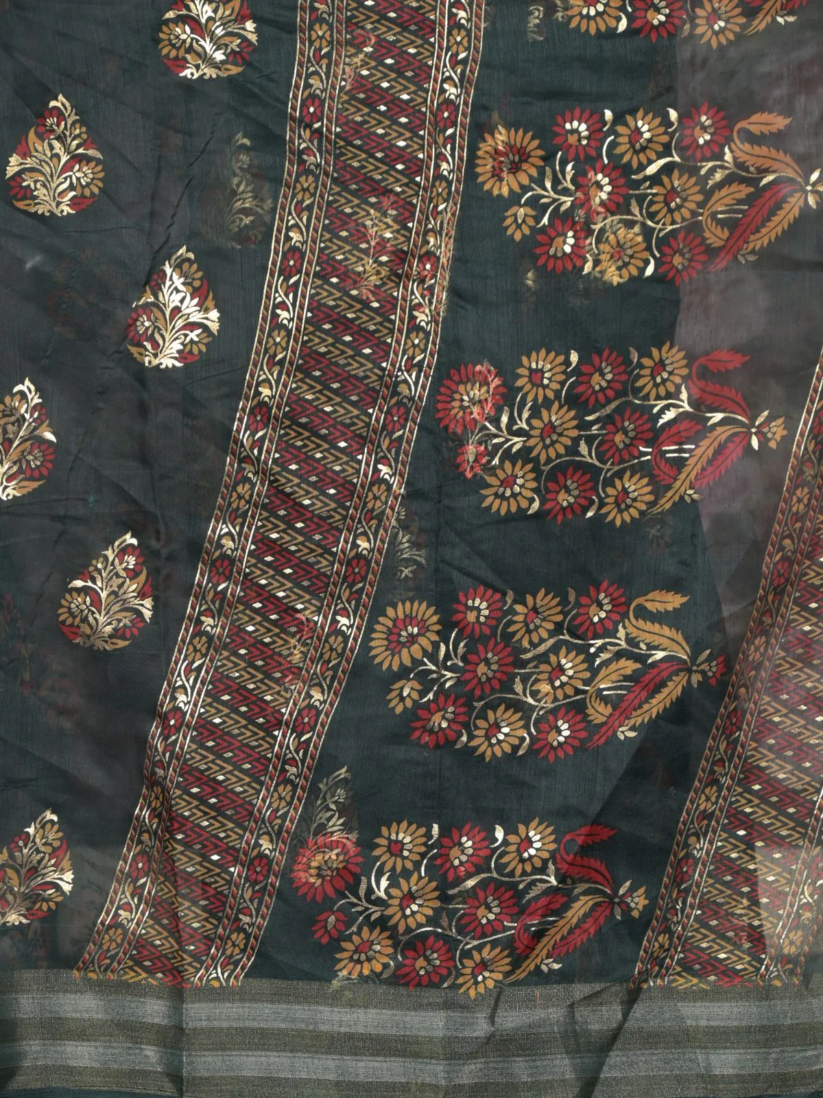 Odette Dark Green Block Printed Cotton Blend Saree with Unstitched Blouse for Women - Image 5