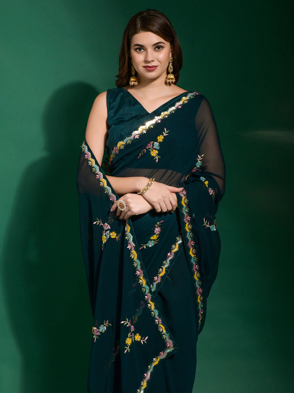 Odette Dark Green Embroidered Georgette Saree With Unstitched Blouse For Women - Image 3