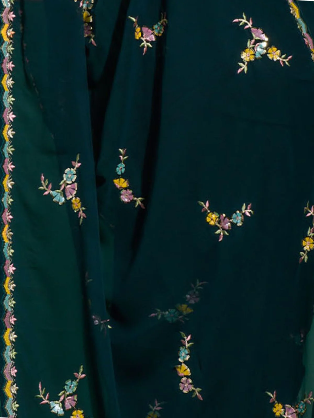 Odette Dark Green Embroidered Georgette Saree With Unstitched Blouse For Women - Image 5