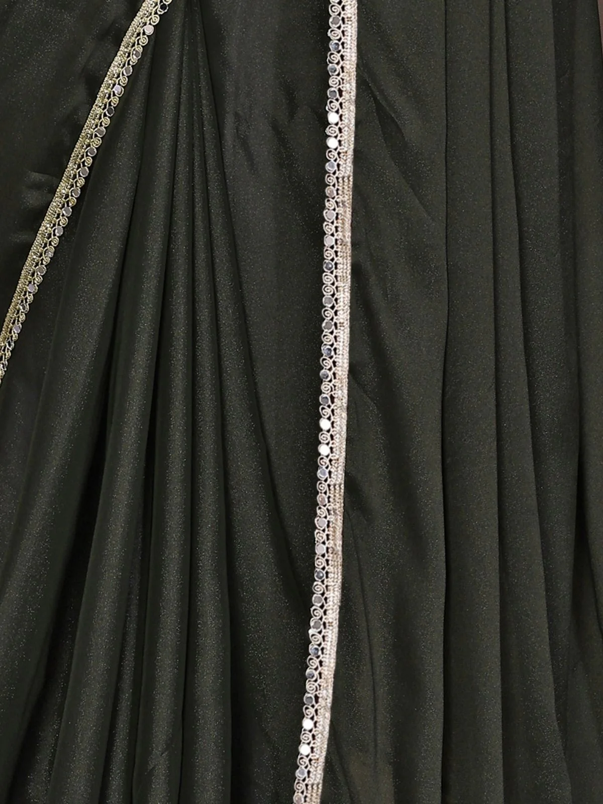 Odette Dark Green Georgette Plain Saree With Unstitched Blouse For Women - Image 6