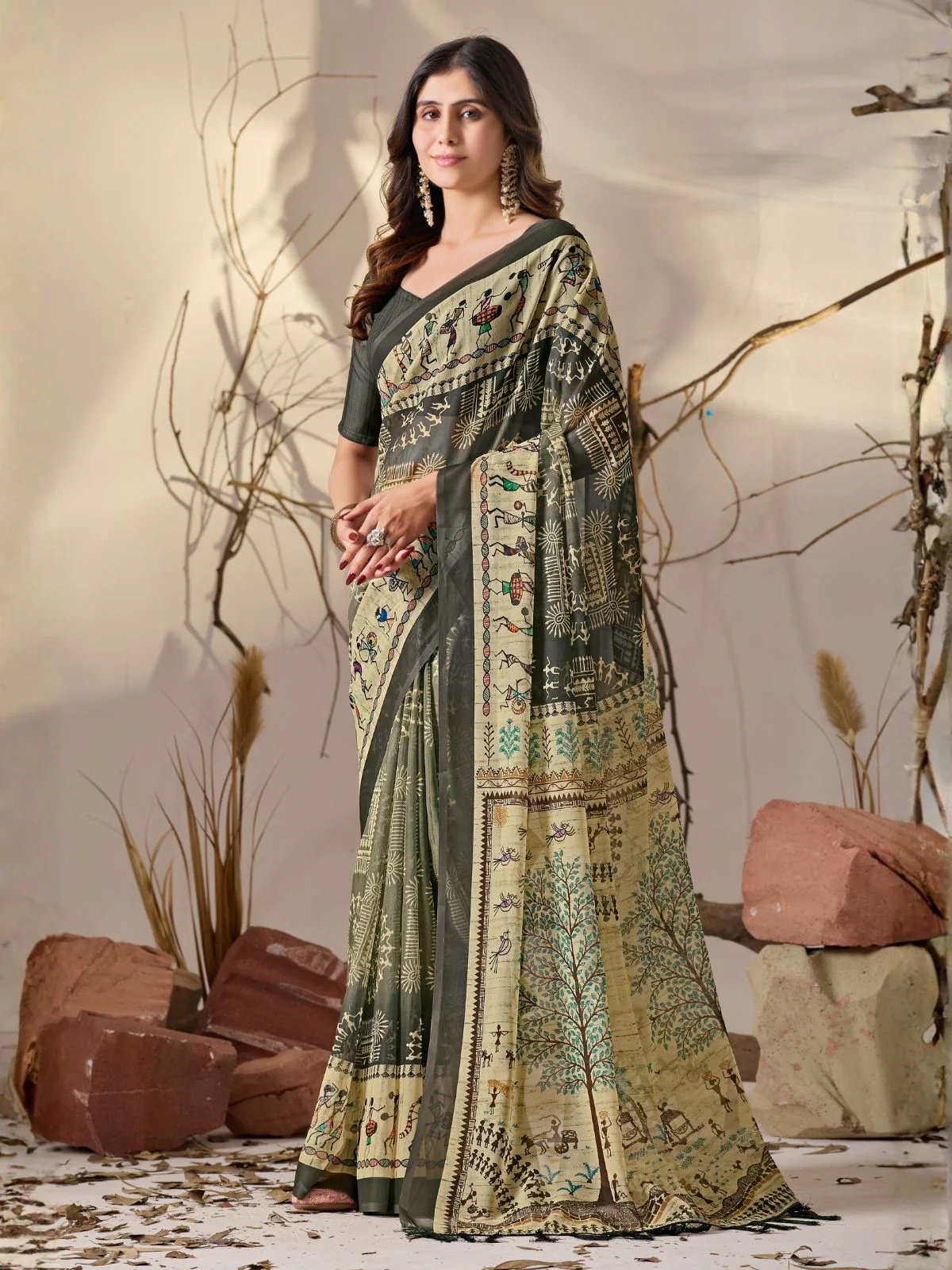 Odette Dark Green Georgette Printed Saree For Women - Image 2
