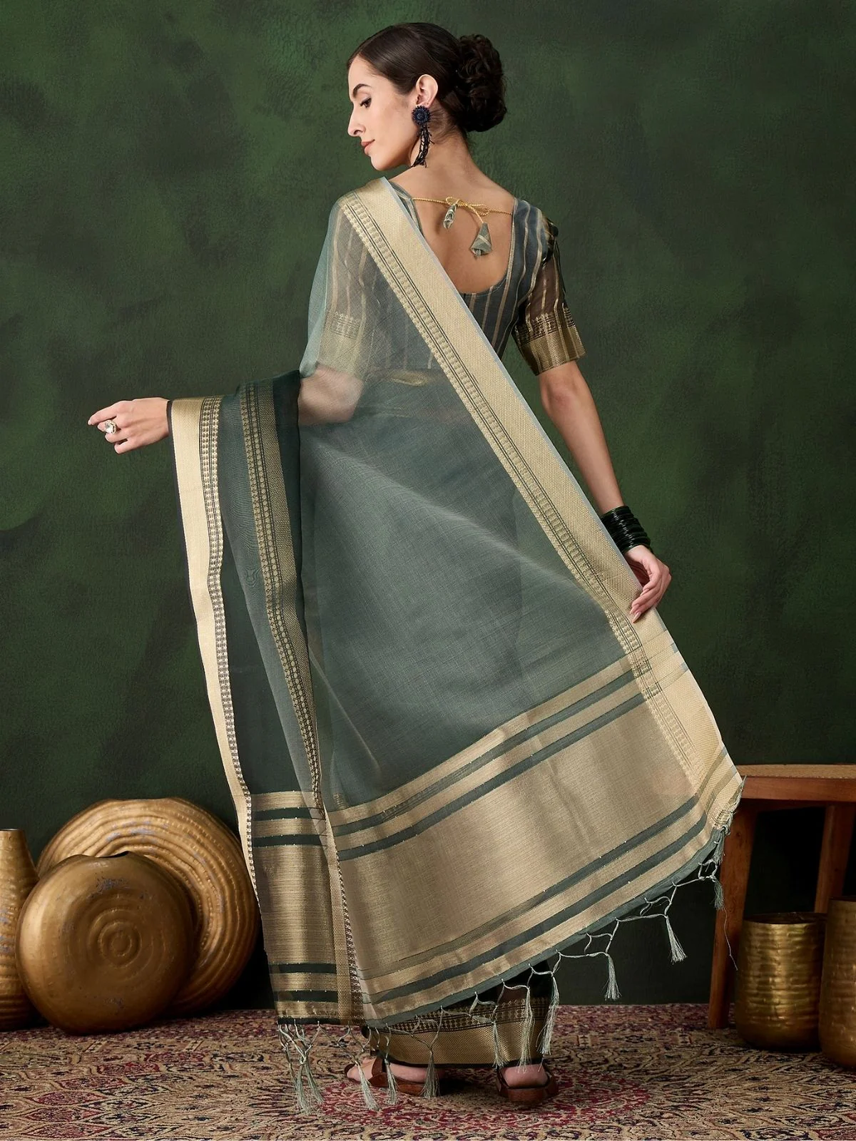 Odette Dark Green Organza Woven Saree With Unstitched Blouse For Women - Image 3