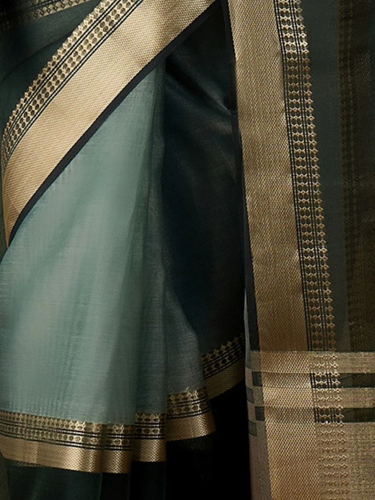 Odette Dark Green Organza Woven Saree With Unstitched Blouse For Women - Image 5