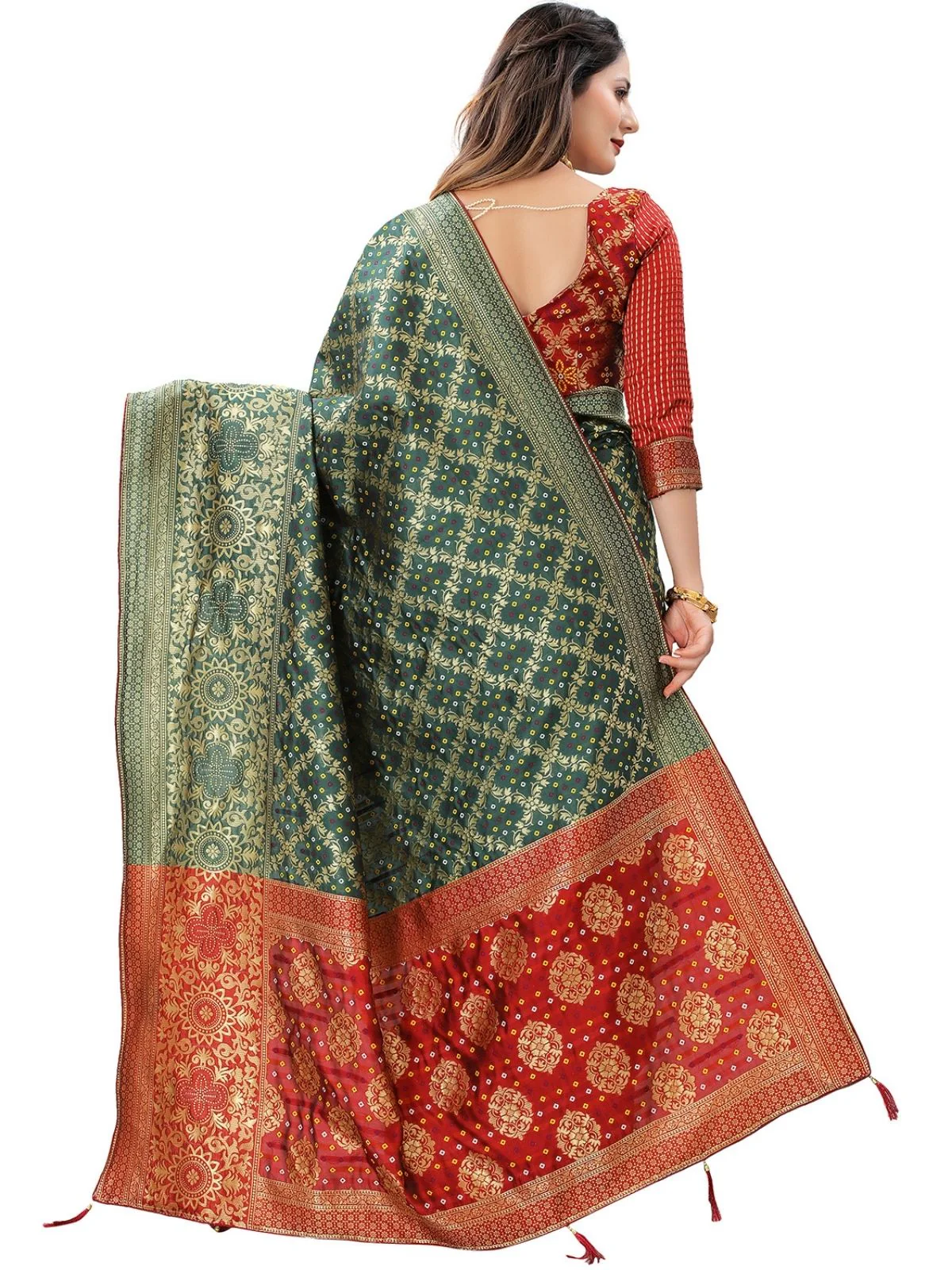 Odette Dark Green Silk Blend Embellished Saree For Women - Image 3