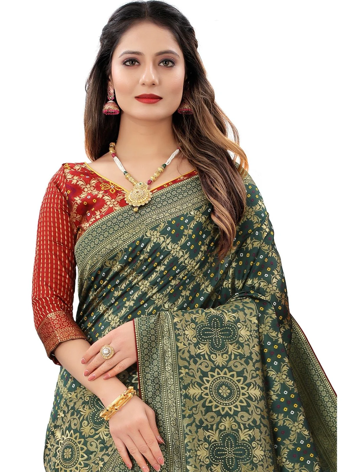 Odette Dark Green Silk Blend Embellished Saree For Women - Image 4