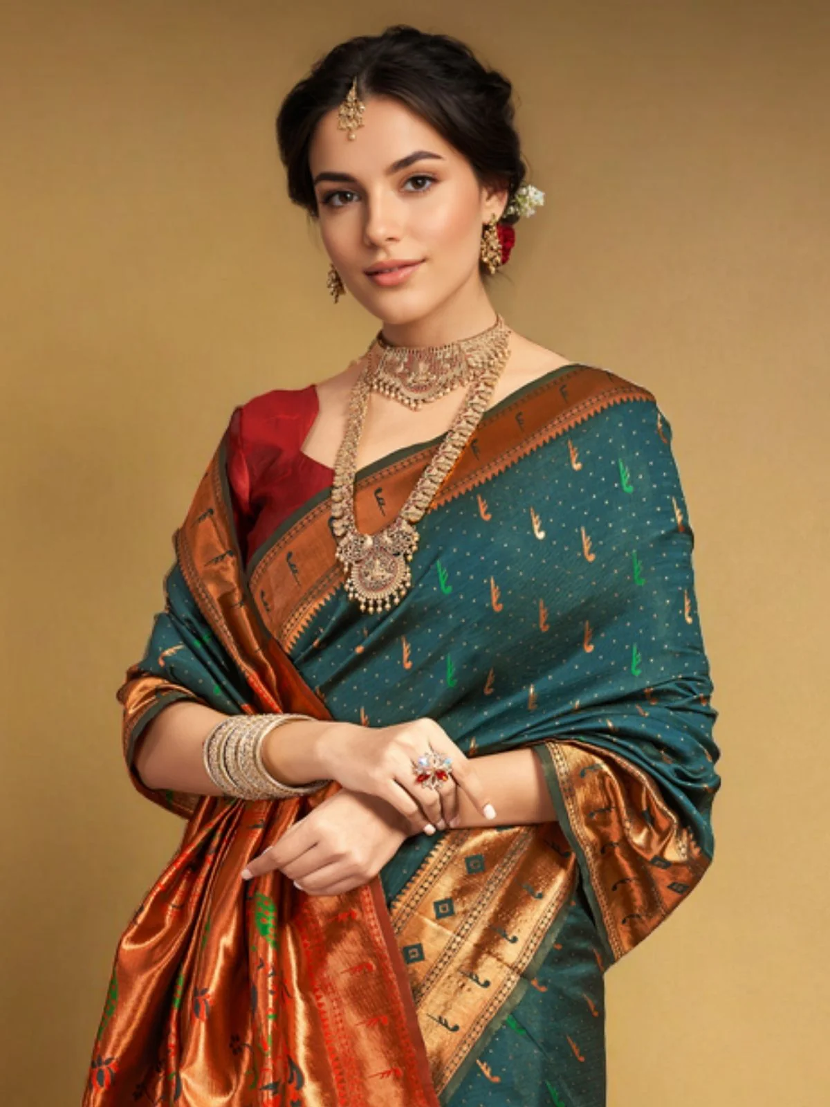 Odette Dark Green Silk Woven Saree For Women - Image 4