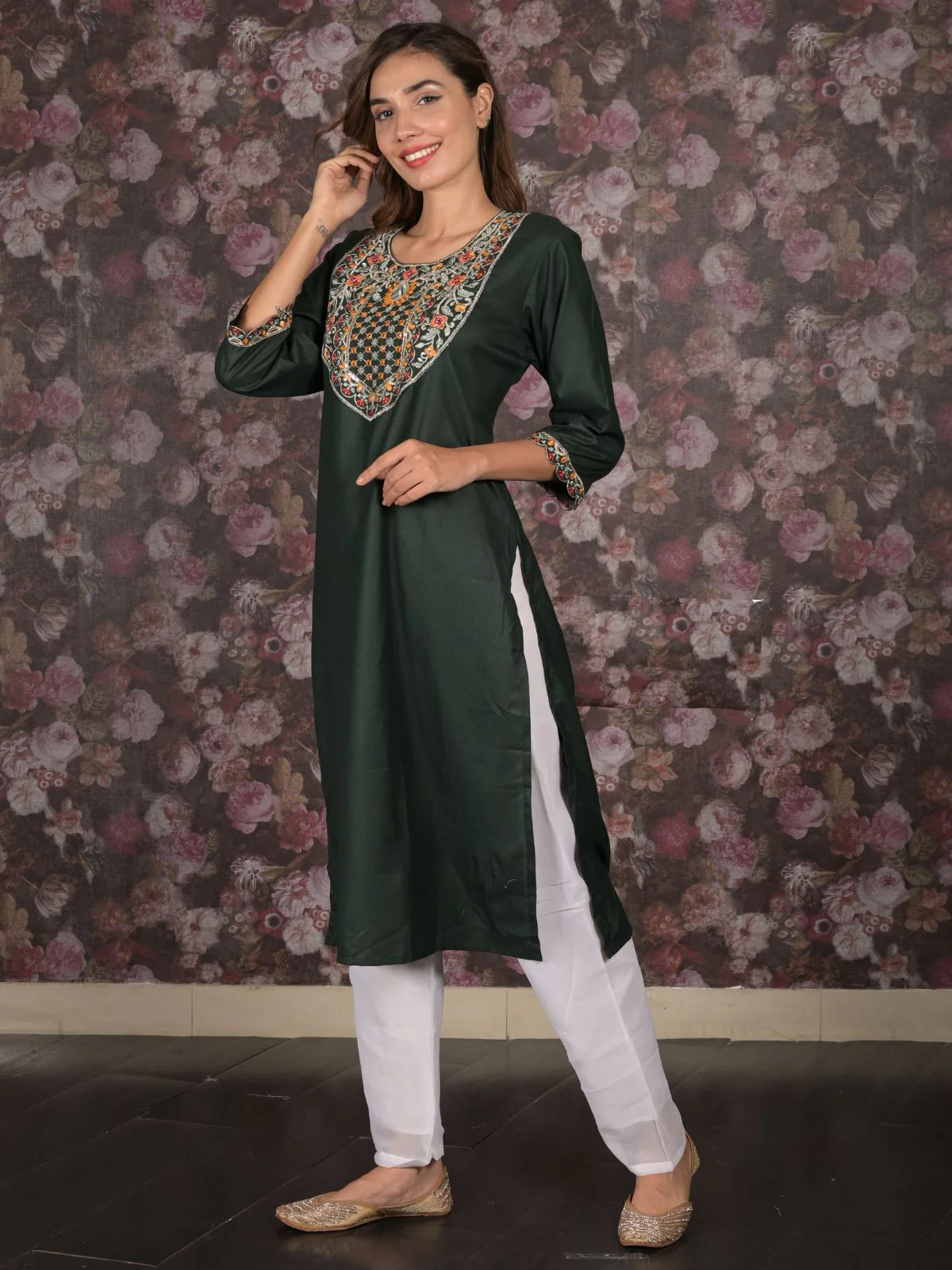 Odette Dark Green Straight Embroidered Kurta For Women - Image 2