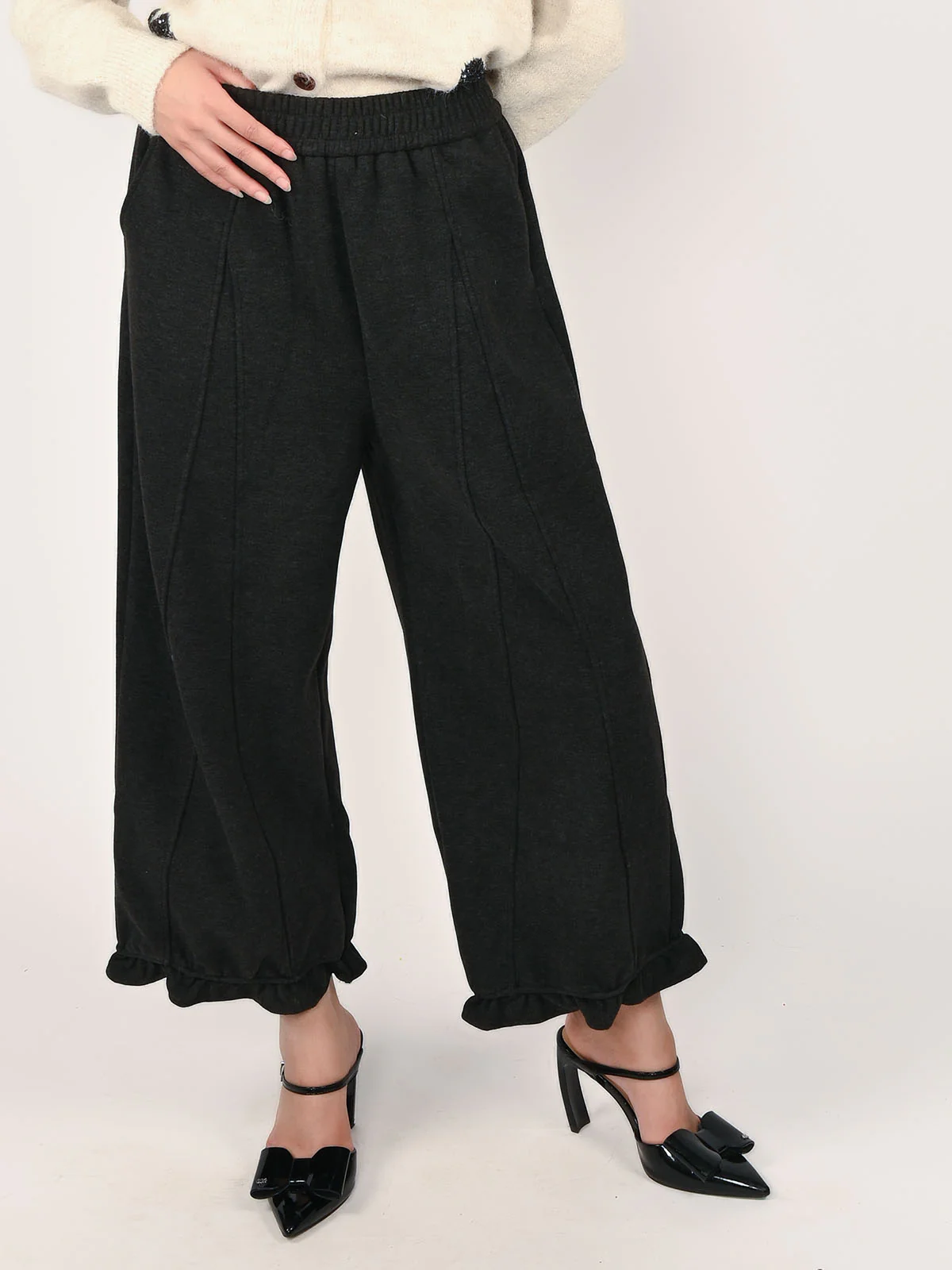 Odette Dark Grey Wool Solid Trouser For Women