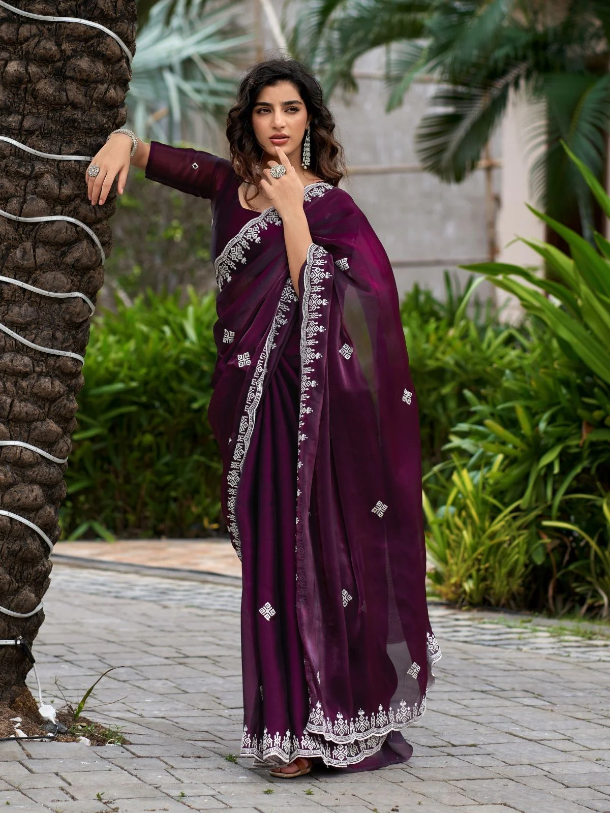 Odette Dark Maroon Chiffon Embroidered Saree For Women - Image 2