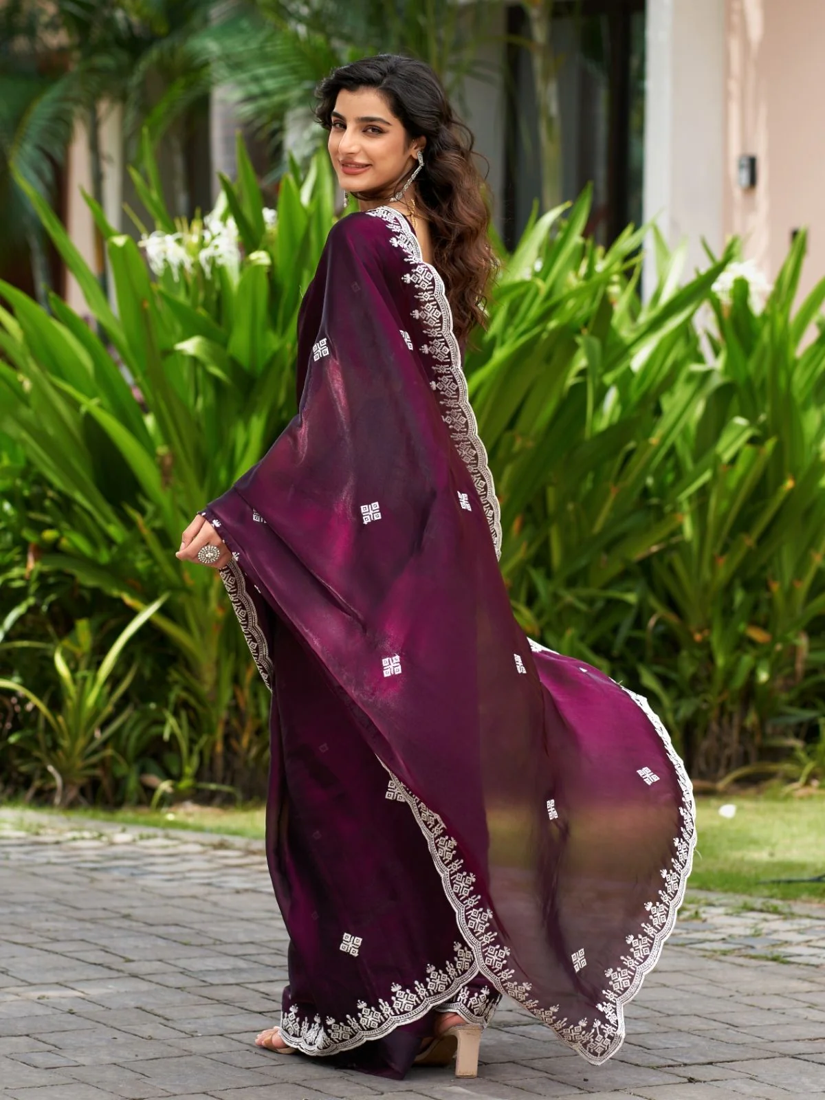 Odette Dark Maroon Chiffon Embroidered Saree For Women - Image 4