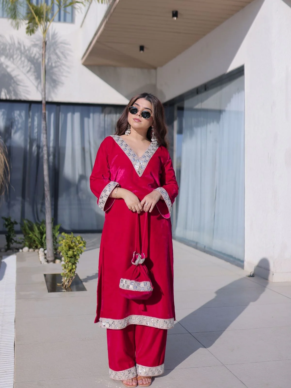 Odette Dark Pink Velvet Embellished Kurta Set For Women