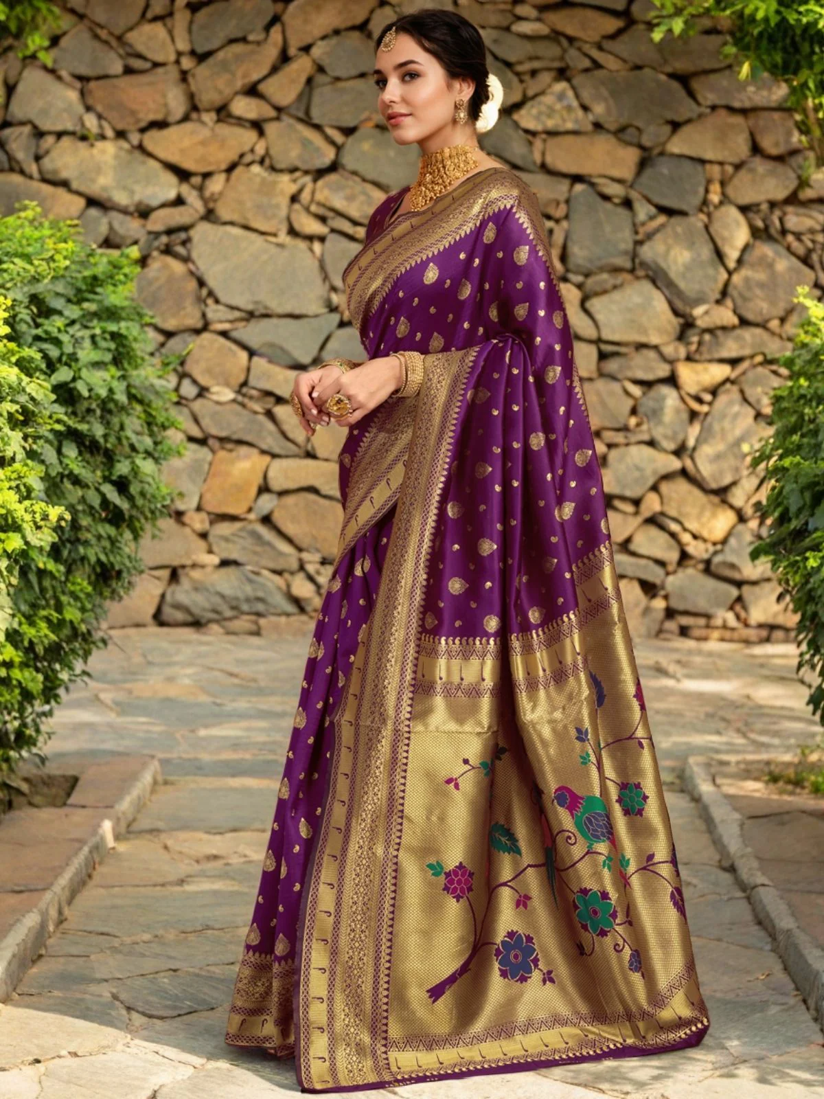 Odette Dark Purple Silk Blend Woven Pithani Saree For Women - Image 2