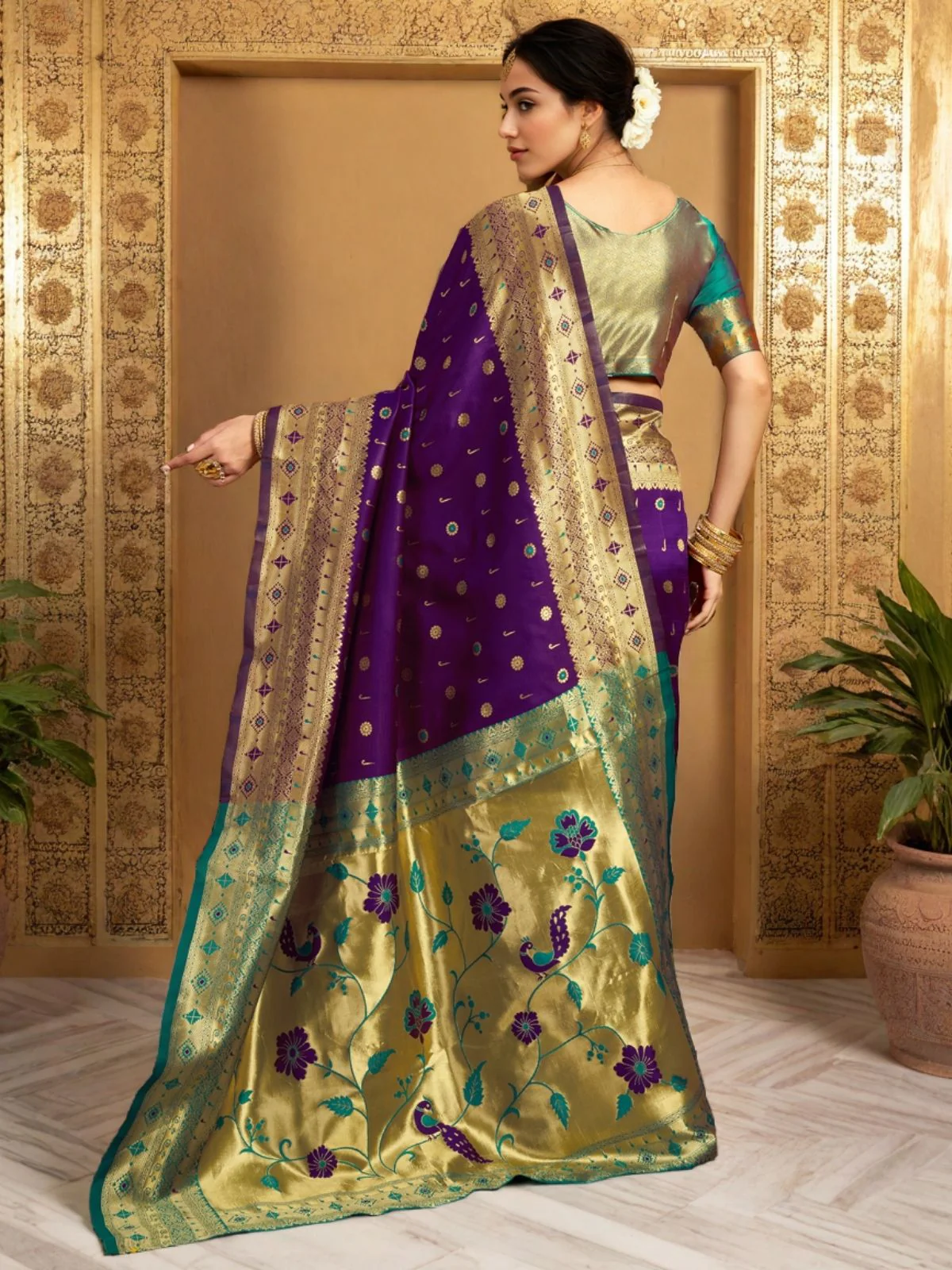 Odette Deep Purple Silk Blend Woven Pithani Saree For Women - Image 4