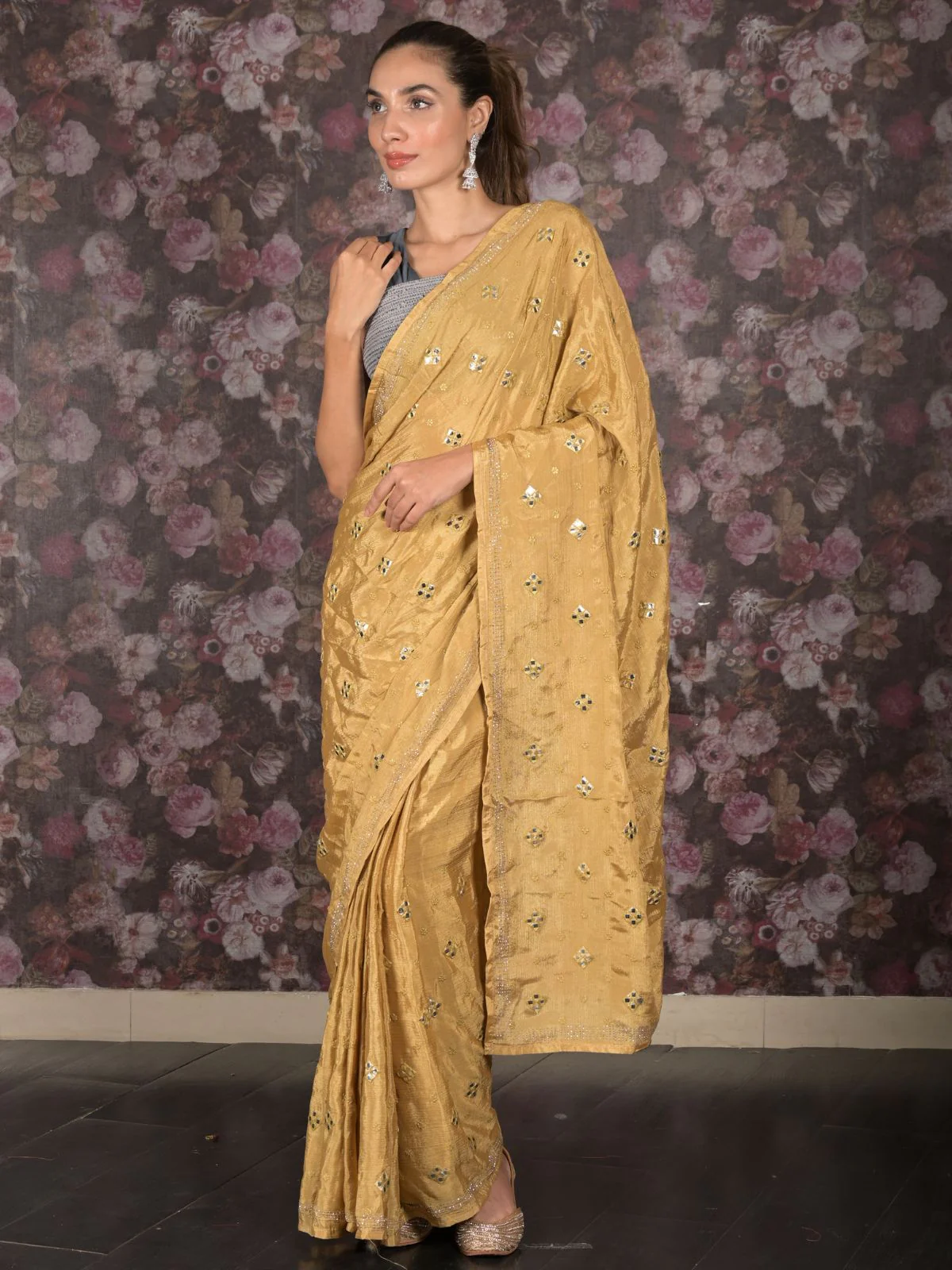 Odette Gold Embroidered Crepe Saree With Unstitched Blouse For Women - Image 2