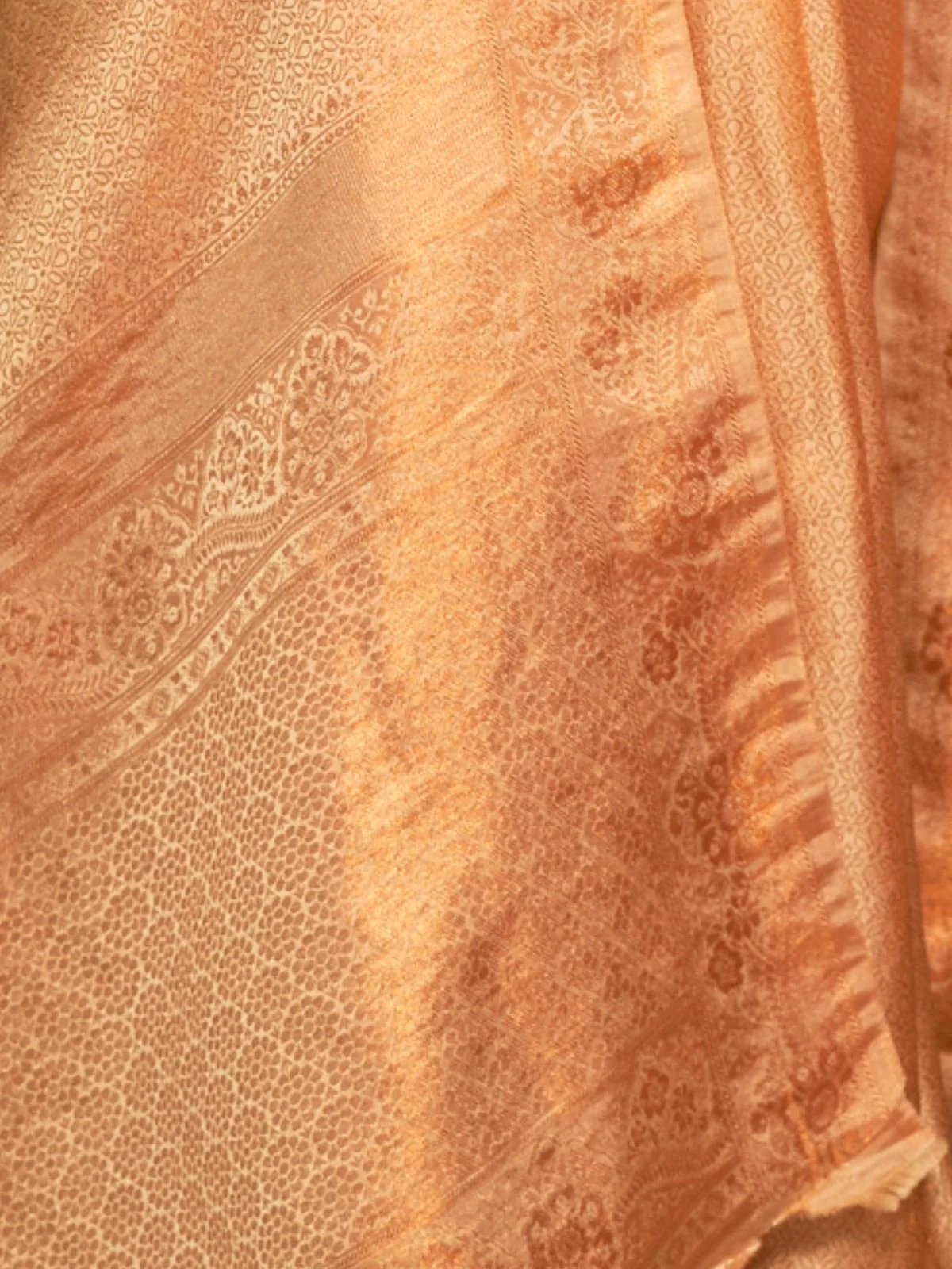 Odette Gold Woven Design Silk Blend Saree With Unstitched Blouse For Women - Image 3