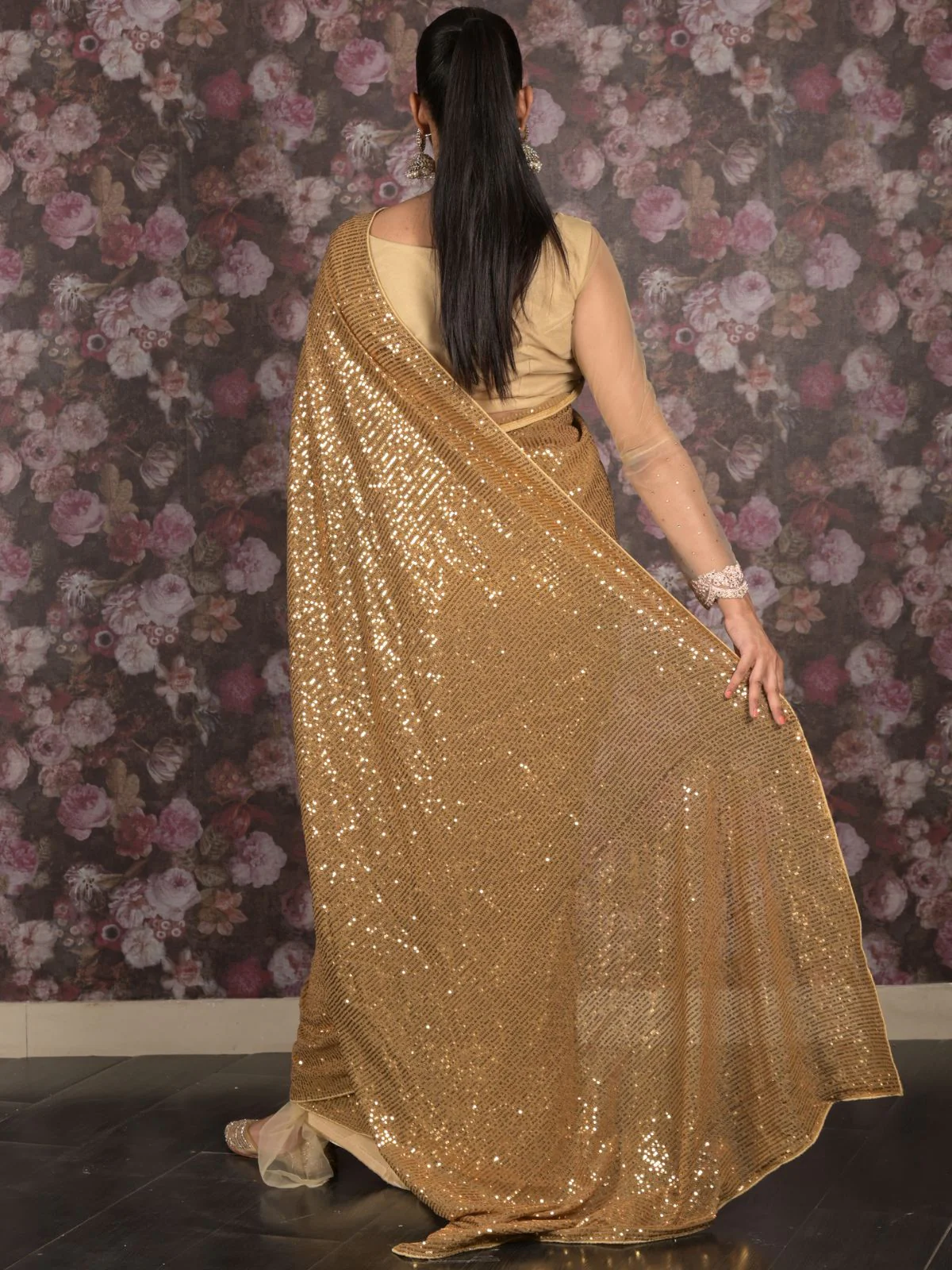 Odette Golden All- Sequins Saree With Unstitched Blouse For Women - Image 4
