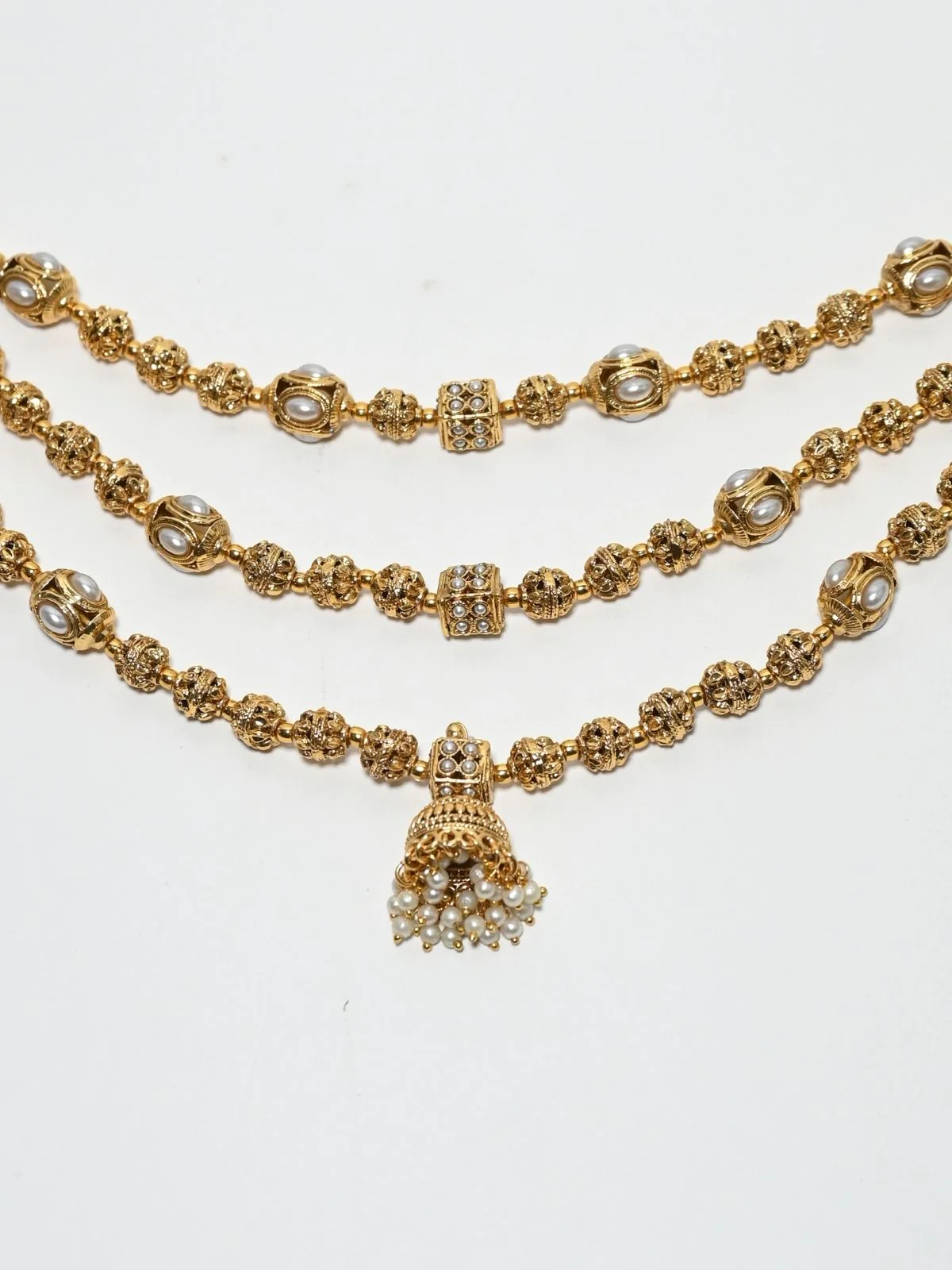 Odette Golden Alloy Kundan Jewellery Set For Women - Image 5