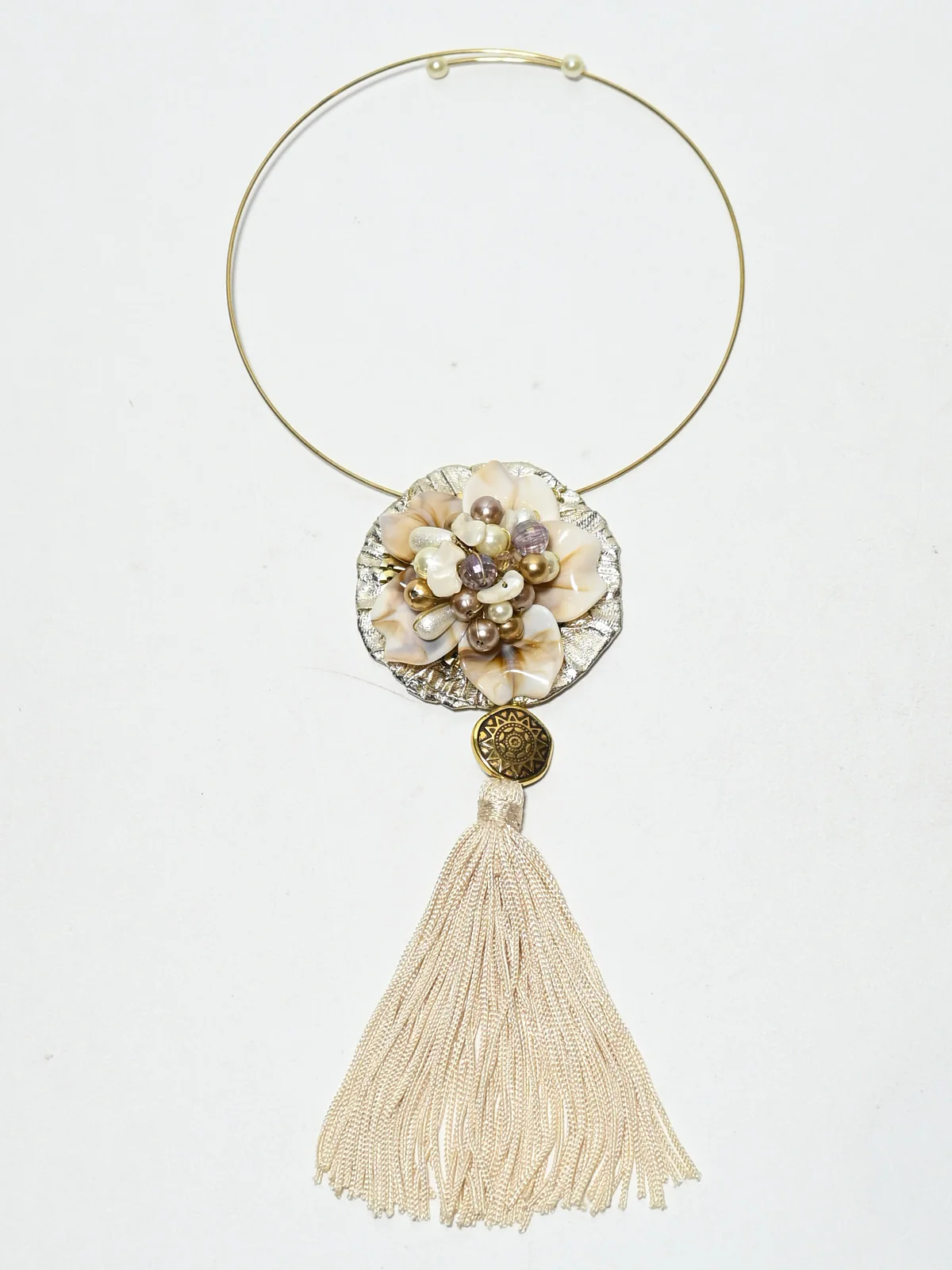 Odette Golden Alloy Stone And Pearl Jewellery Set For Women - Image 2